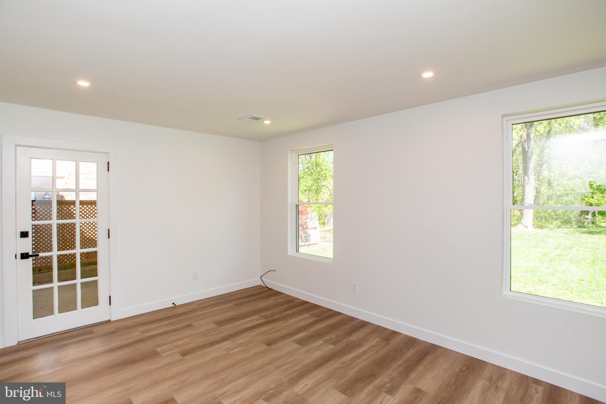 NESHAMINY VALLEY - Residential