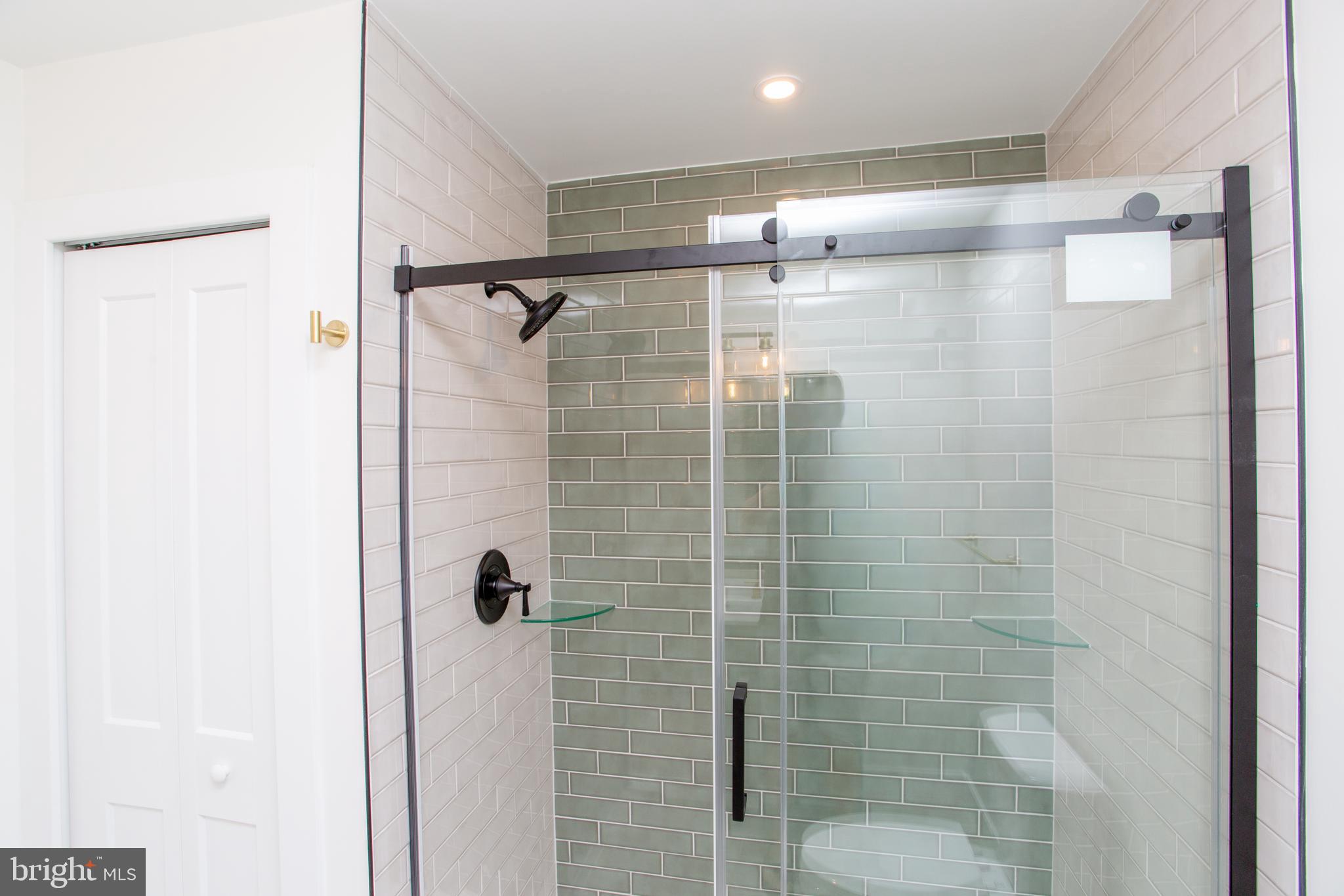 NESHAMINY VALLEY - Residential