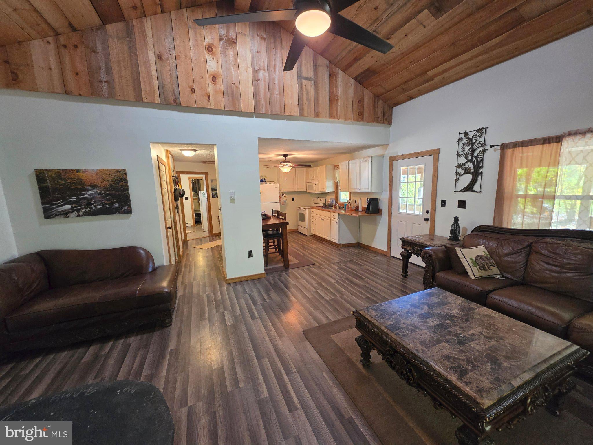 262 SHILLINGBURG LANE