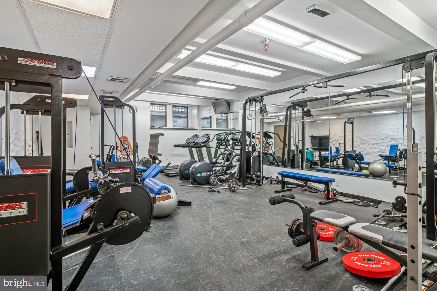 RITTENHOUSE SQUARE - Residential Lease