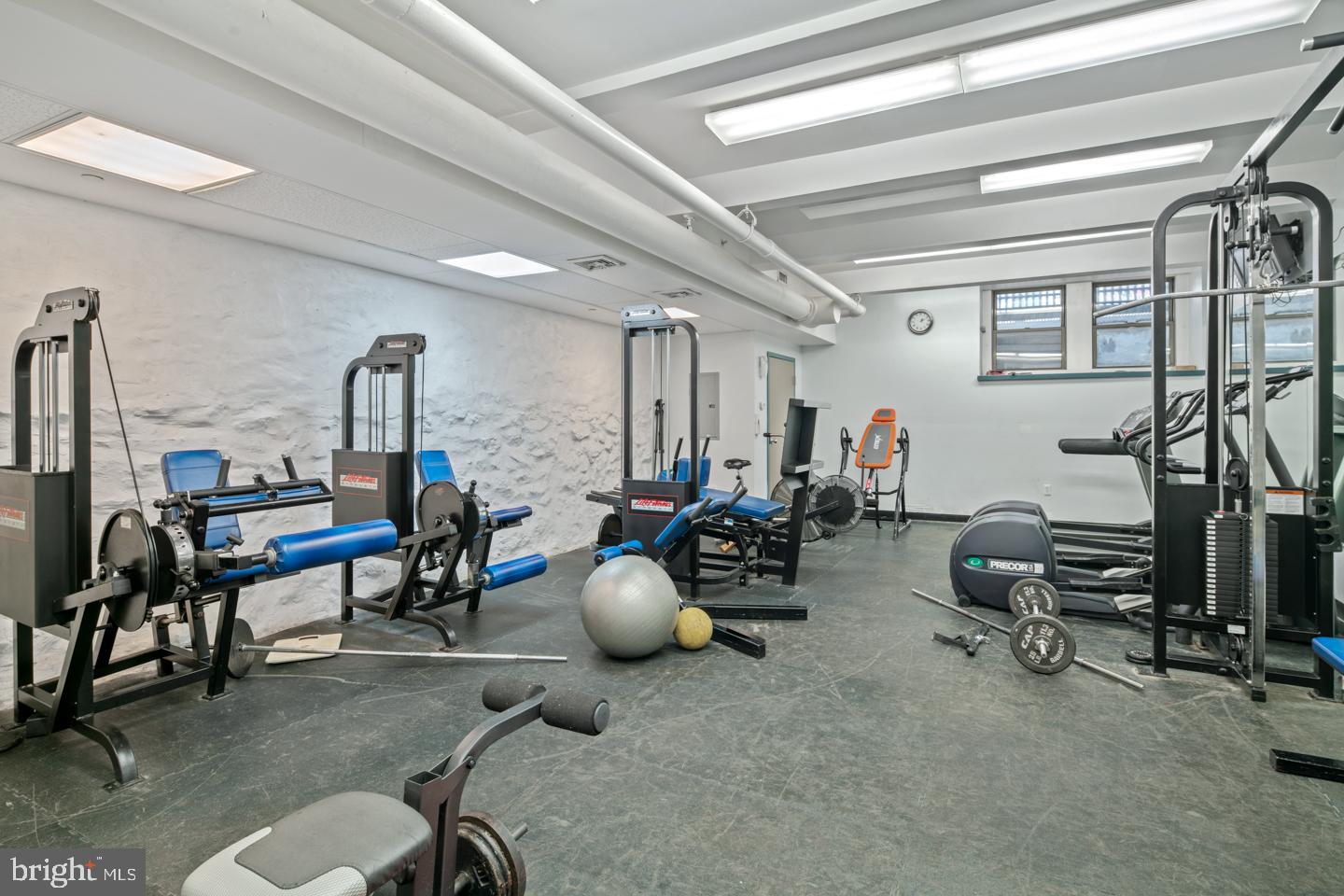 RITTENHOUSE SQUARE - Residential Lease