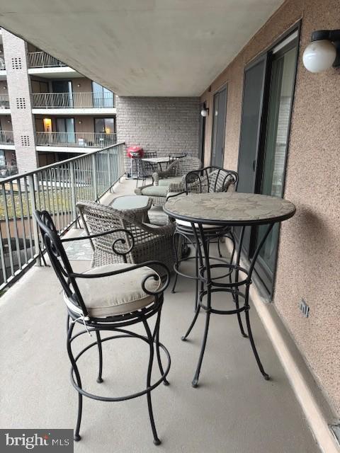 VALLEY FORGE TOWER - Residential