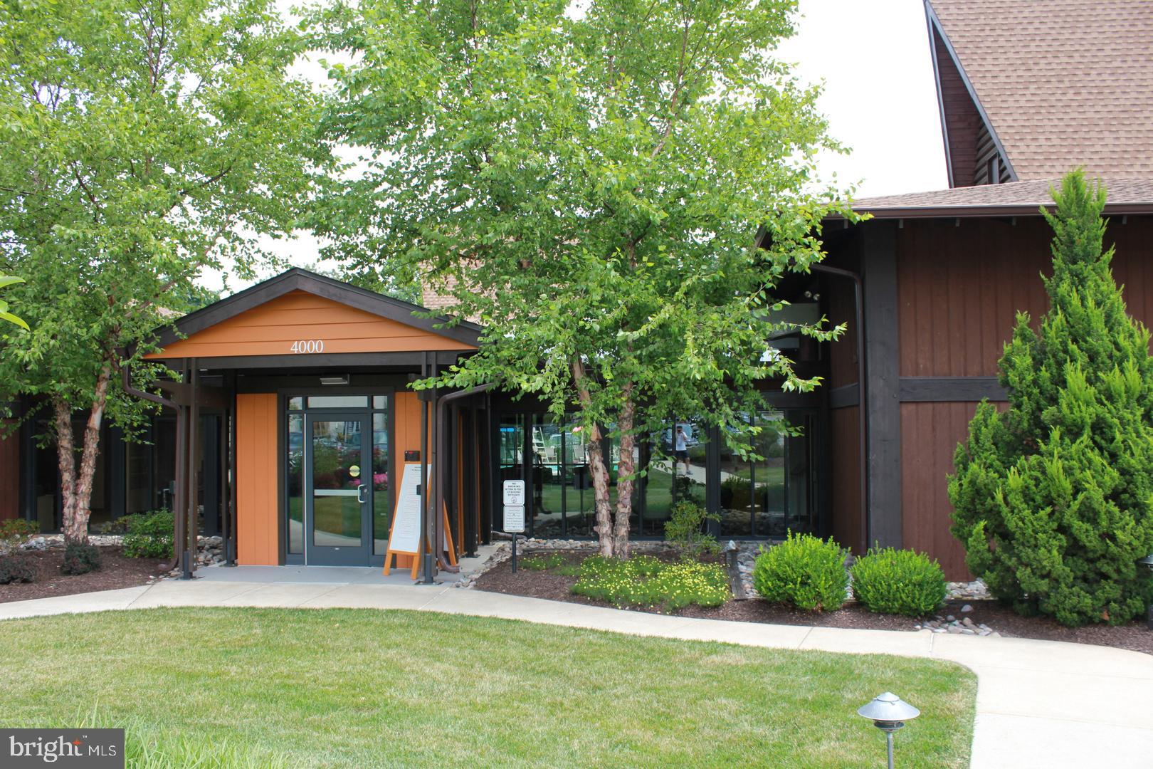 VALLEY FORGE TOWER - Residential