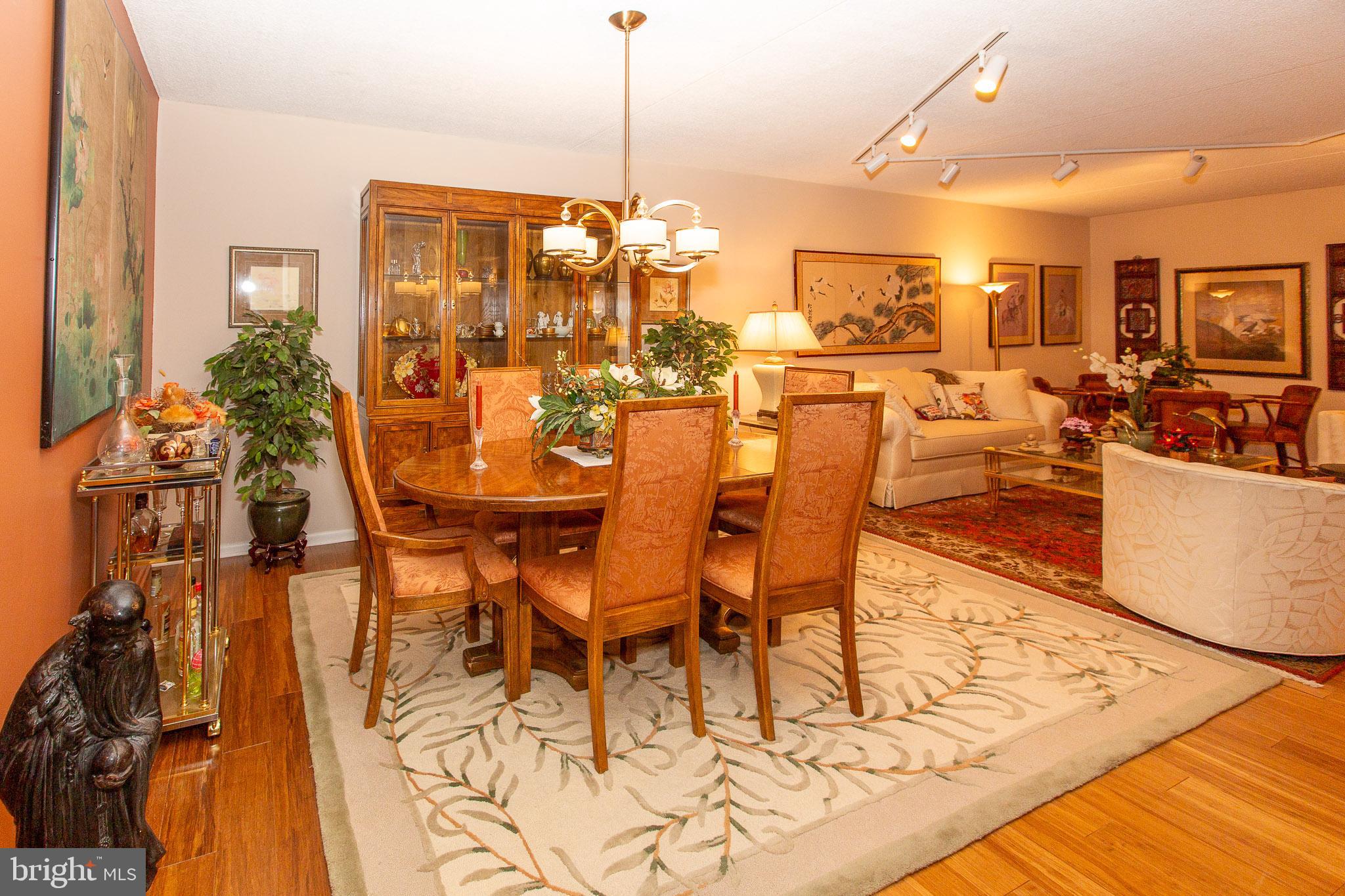 VALLEY FORGE TOWER - Residential