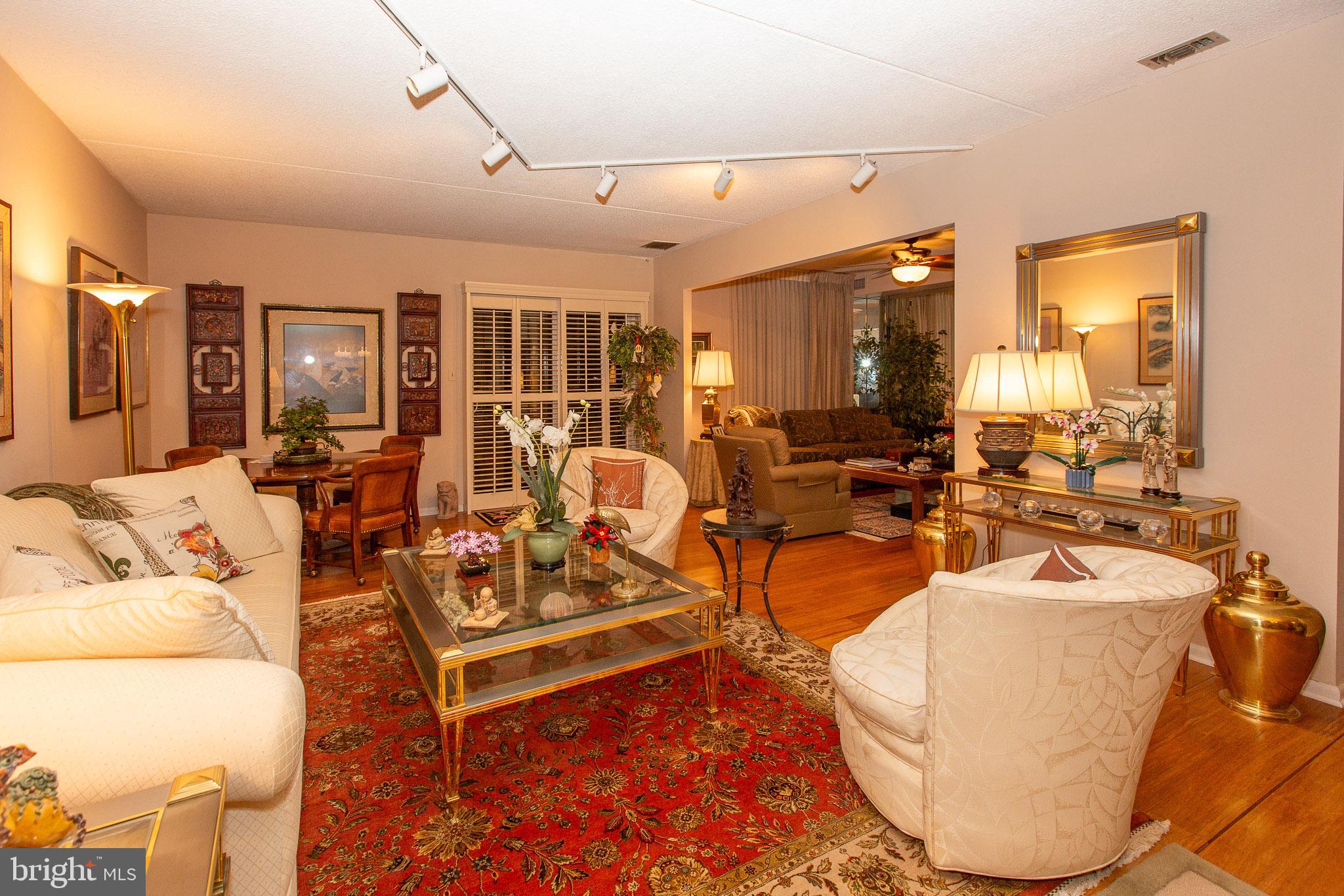 VALLEY FORGE TOWER - Residential