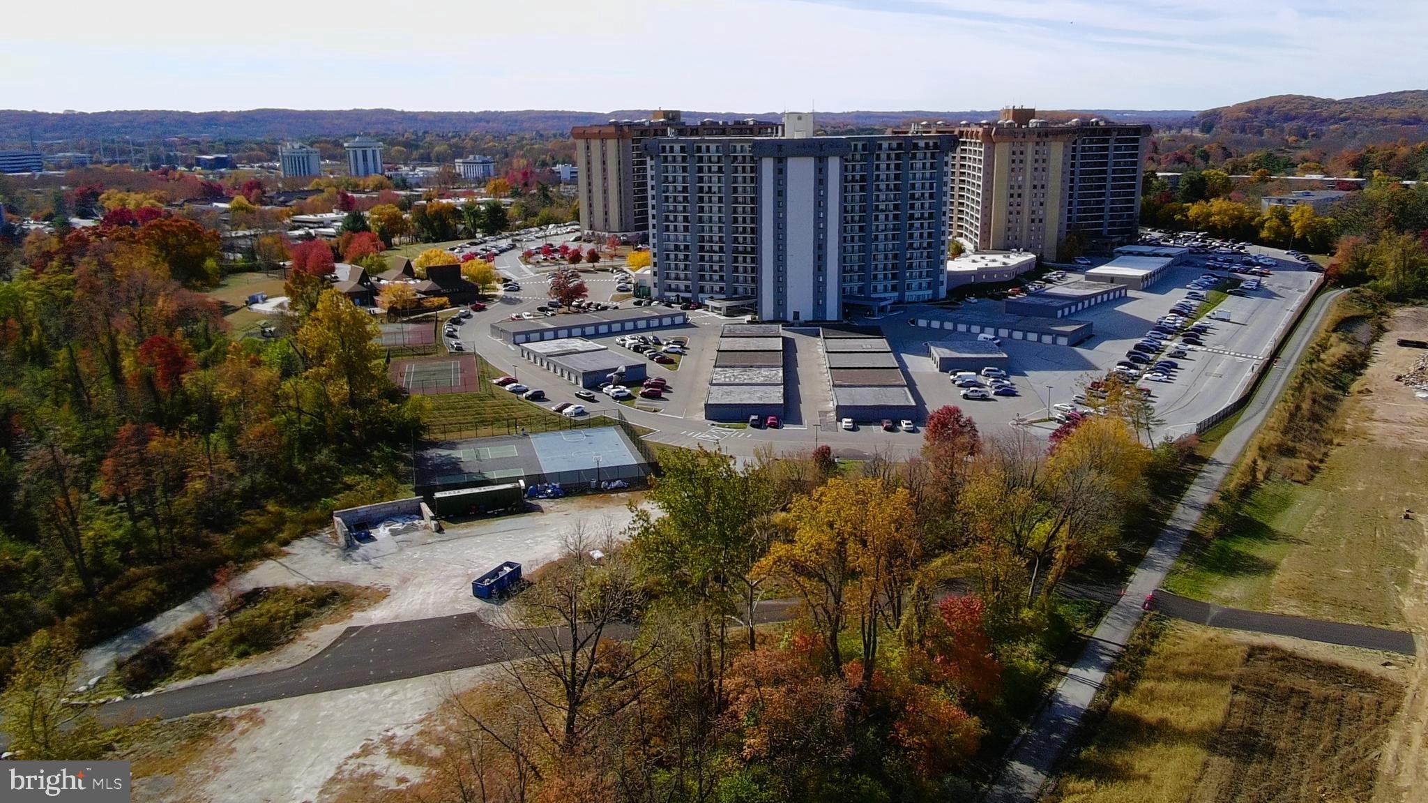 VALLEY FORGE TOWER - Residential