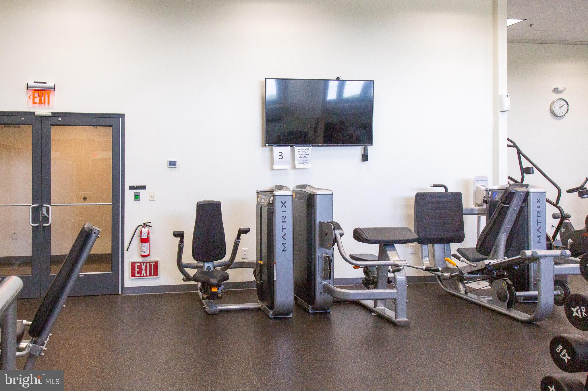 VALLEY FORGE TOWER - Residential