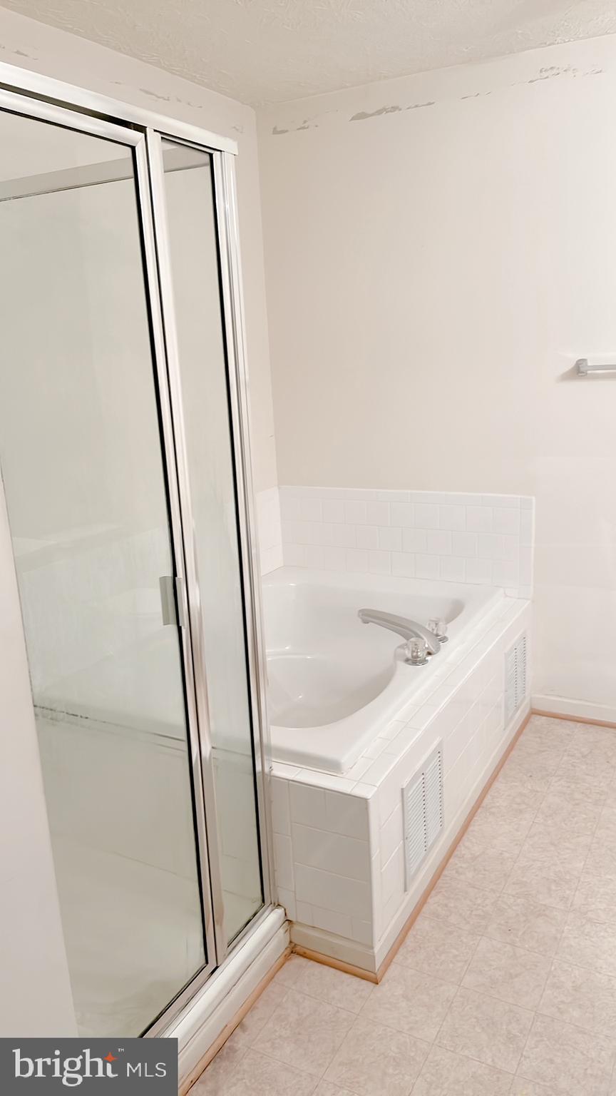 QUAIL RUN SOUTH - Residential