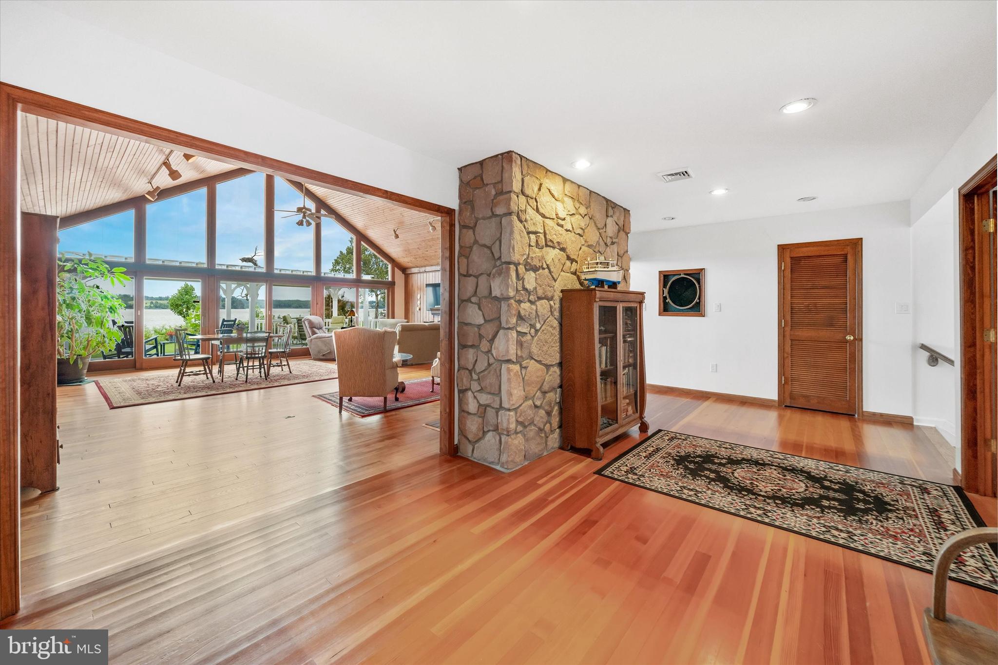 DEER RUN - Residential