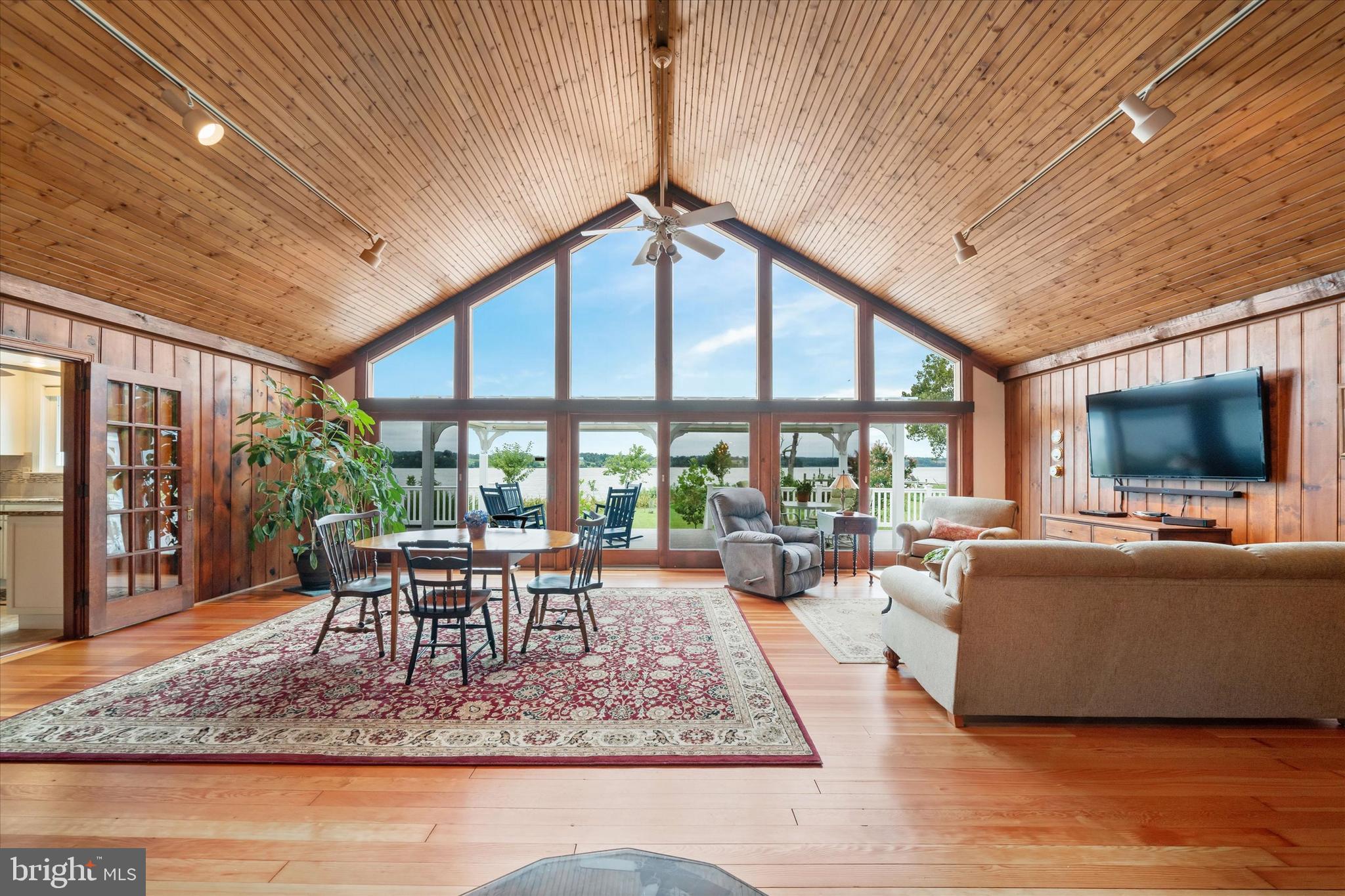 DEER RUN - Residential