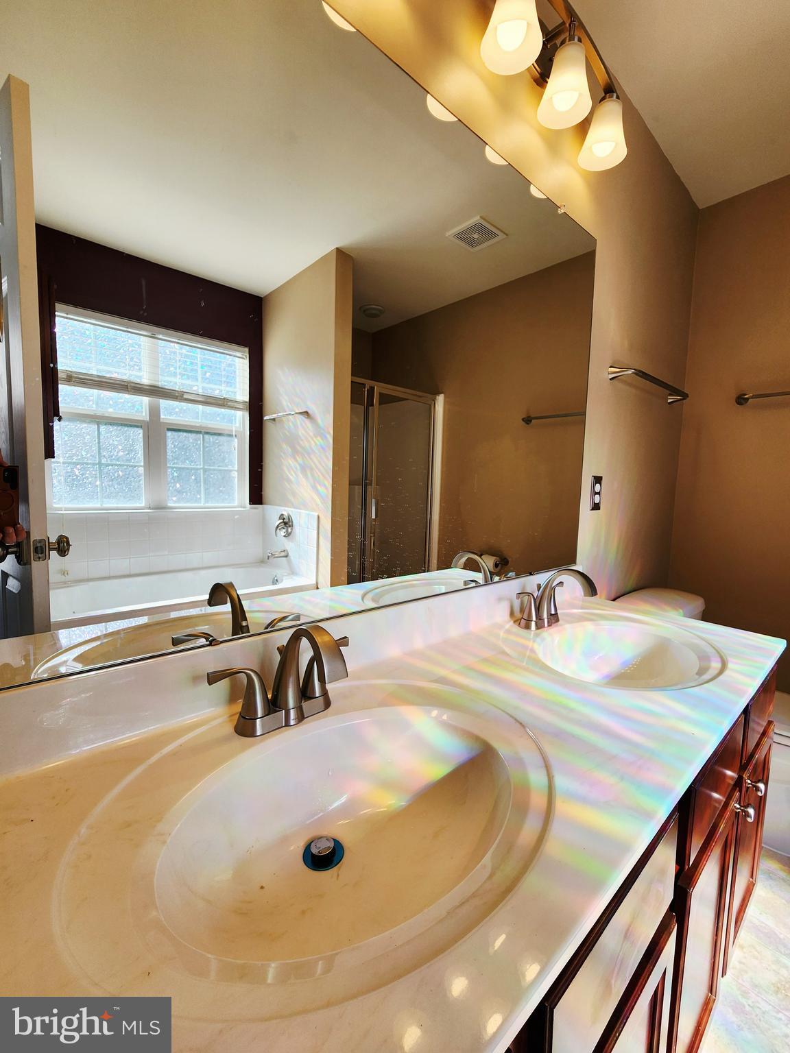 MEWS AT BAILEY STATION - Residential Lease