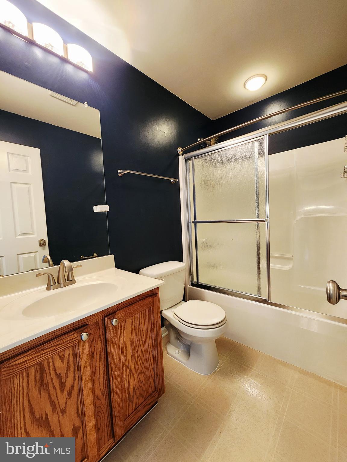 MEWS AT BAILEY STATION - Residential Lease