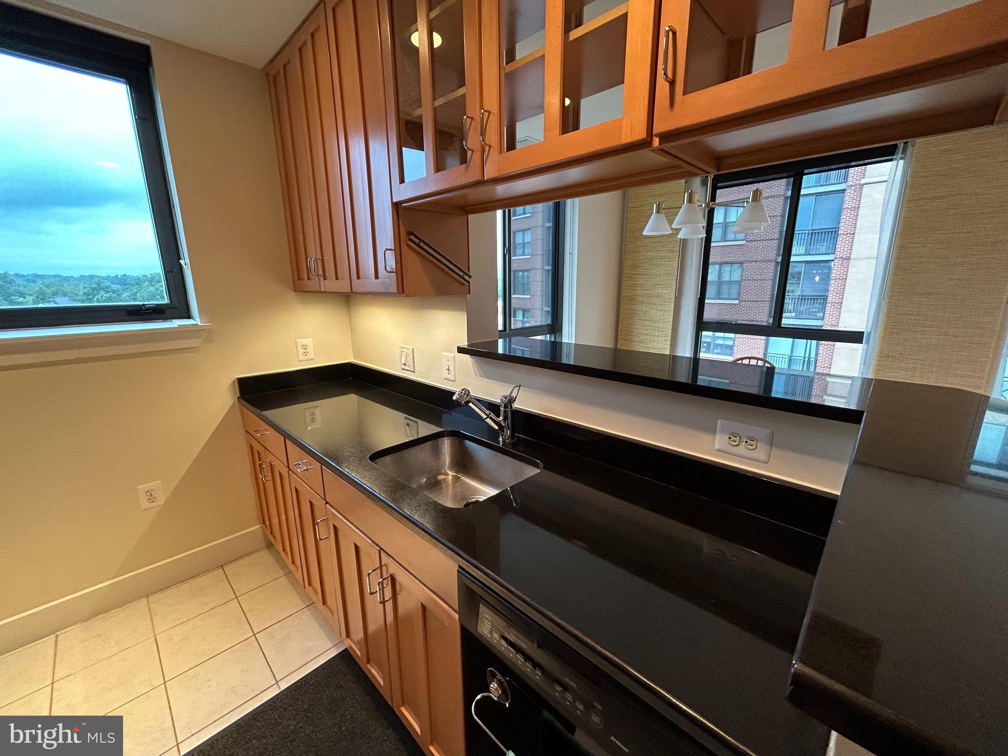 THE HARTFORD - Residential Lease