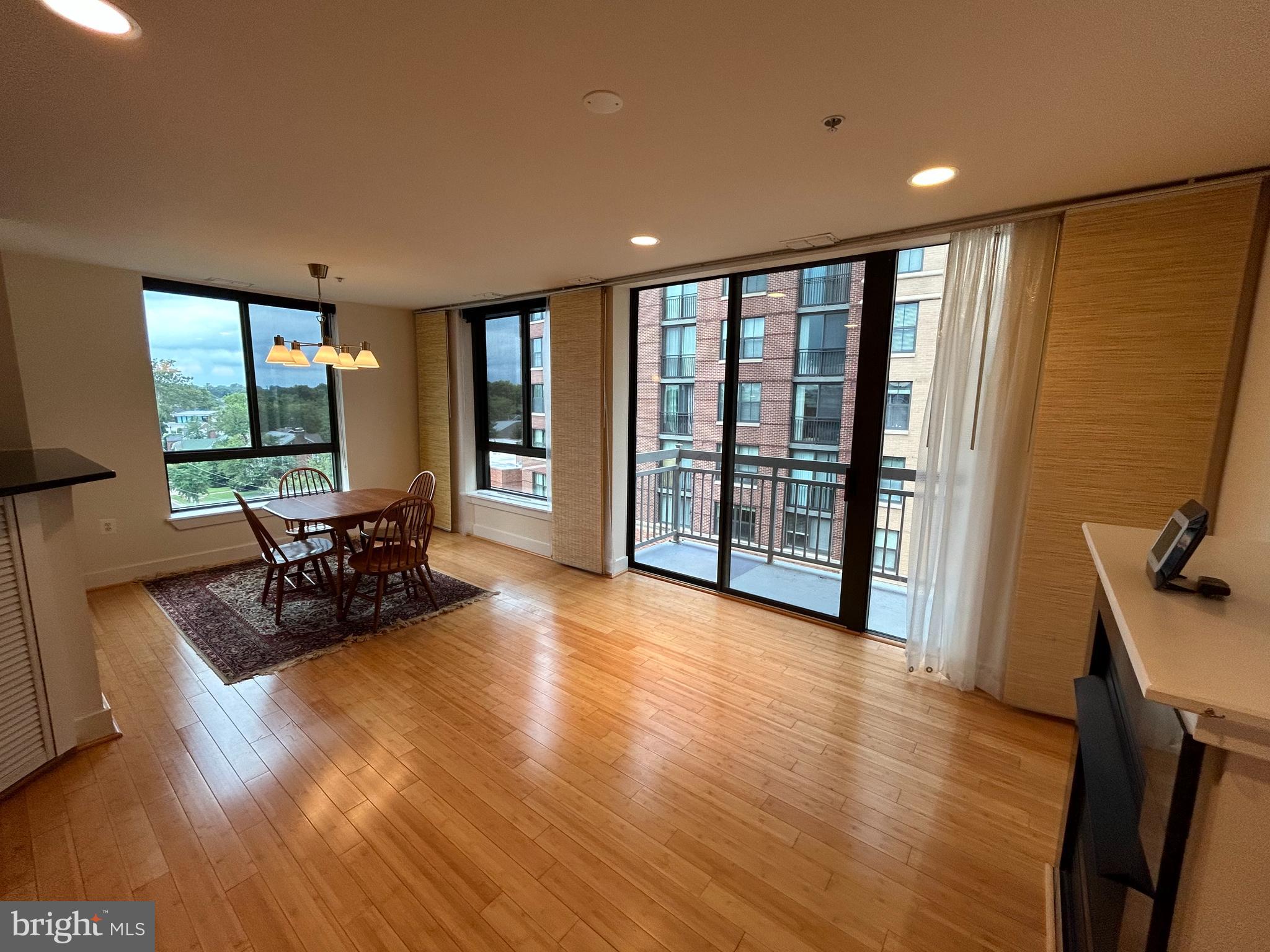 THE HARTFORD - Residential Lease