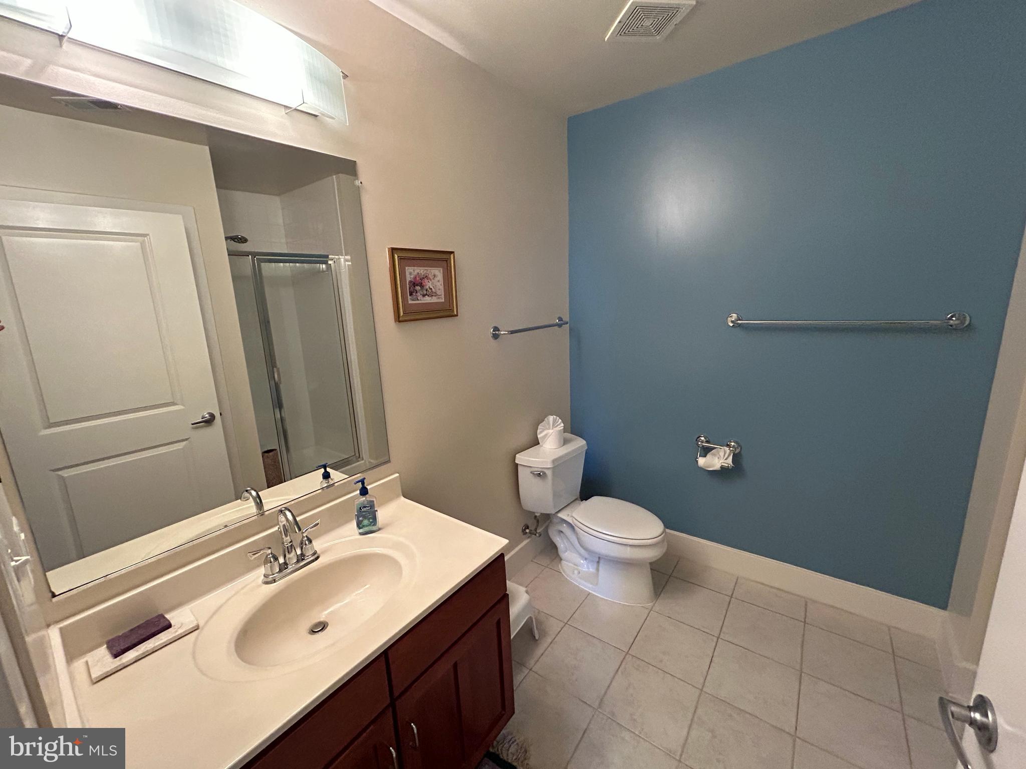 THE HARTFORD - Residential Lease