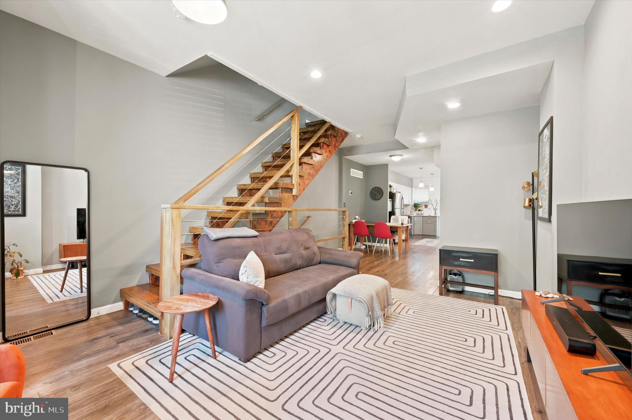 3849 MOUNT VERNON STREET