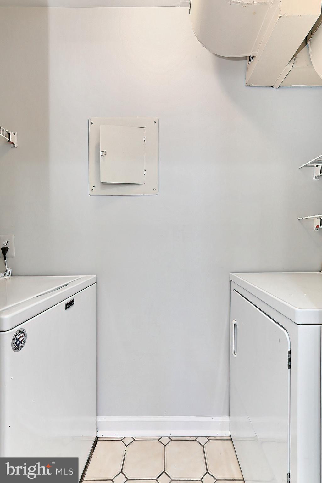 WATERS EDGE - Residential Lease