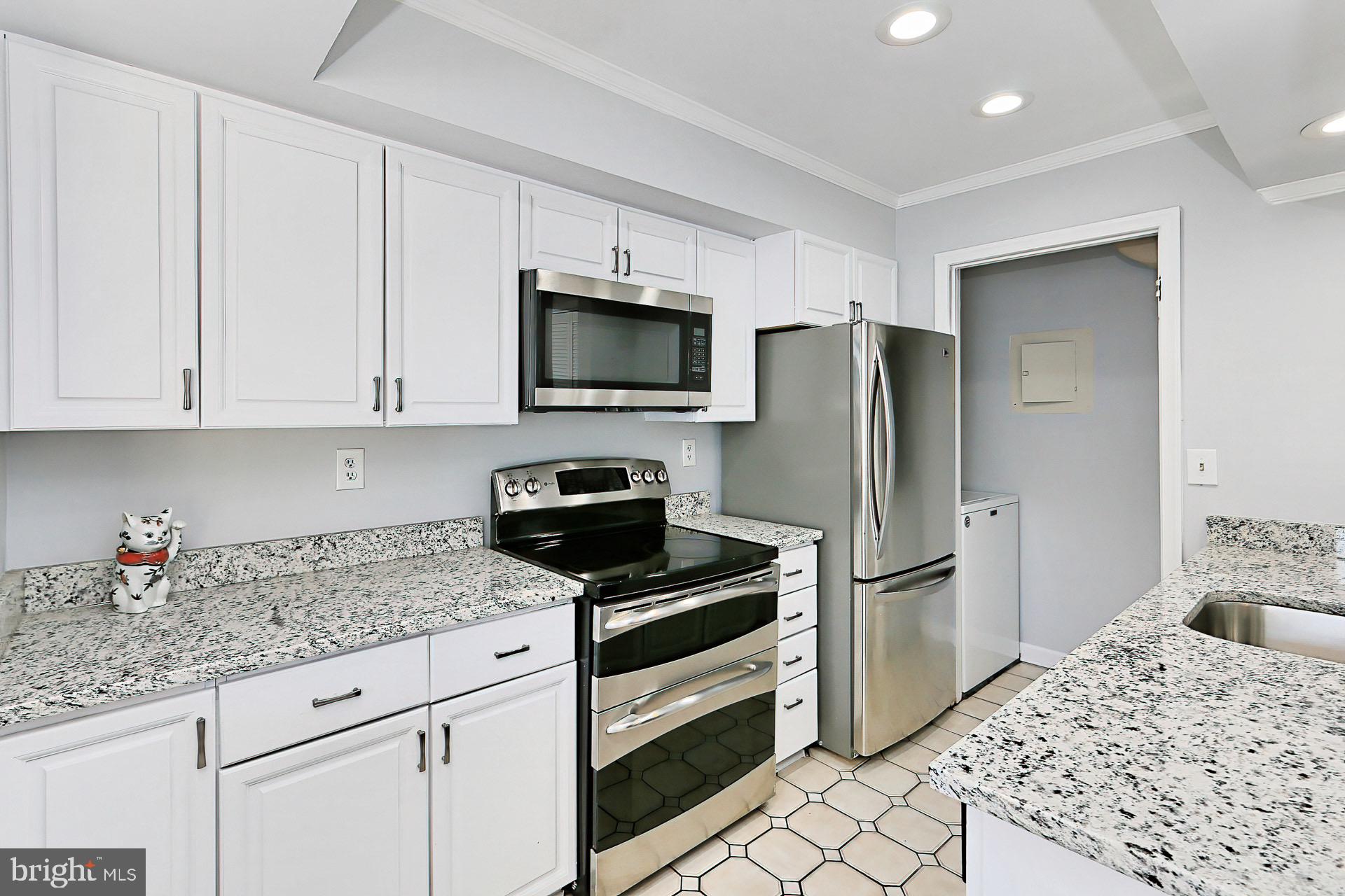 WATERS EDGE - Residential Lease