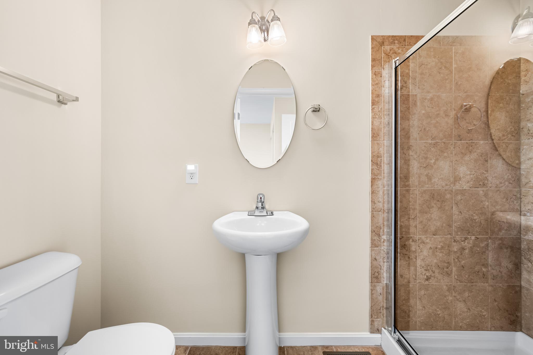 ATHENA SQUARE - Residential