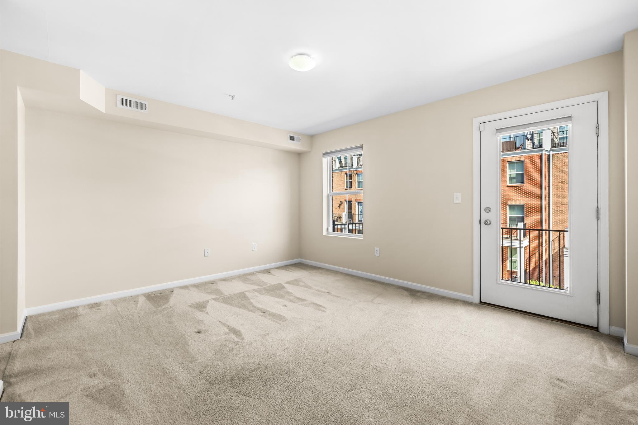 ATHENA SQUARE - Residential