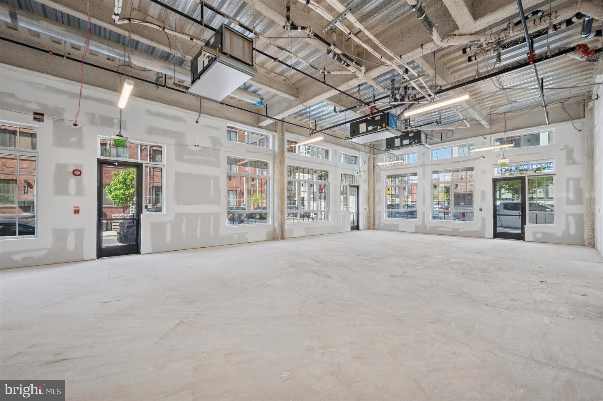 EAST KENSINGTON - Commercial Lease