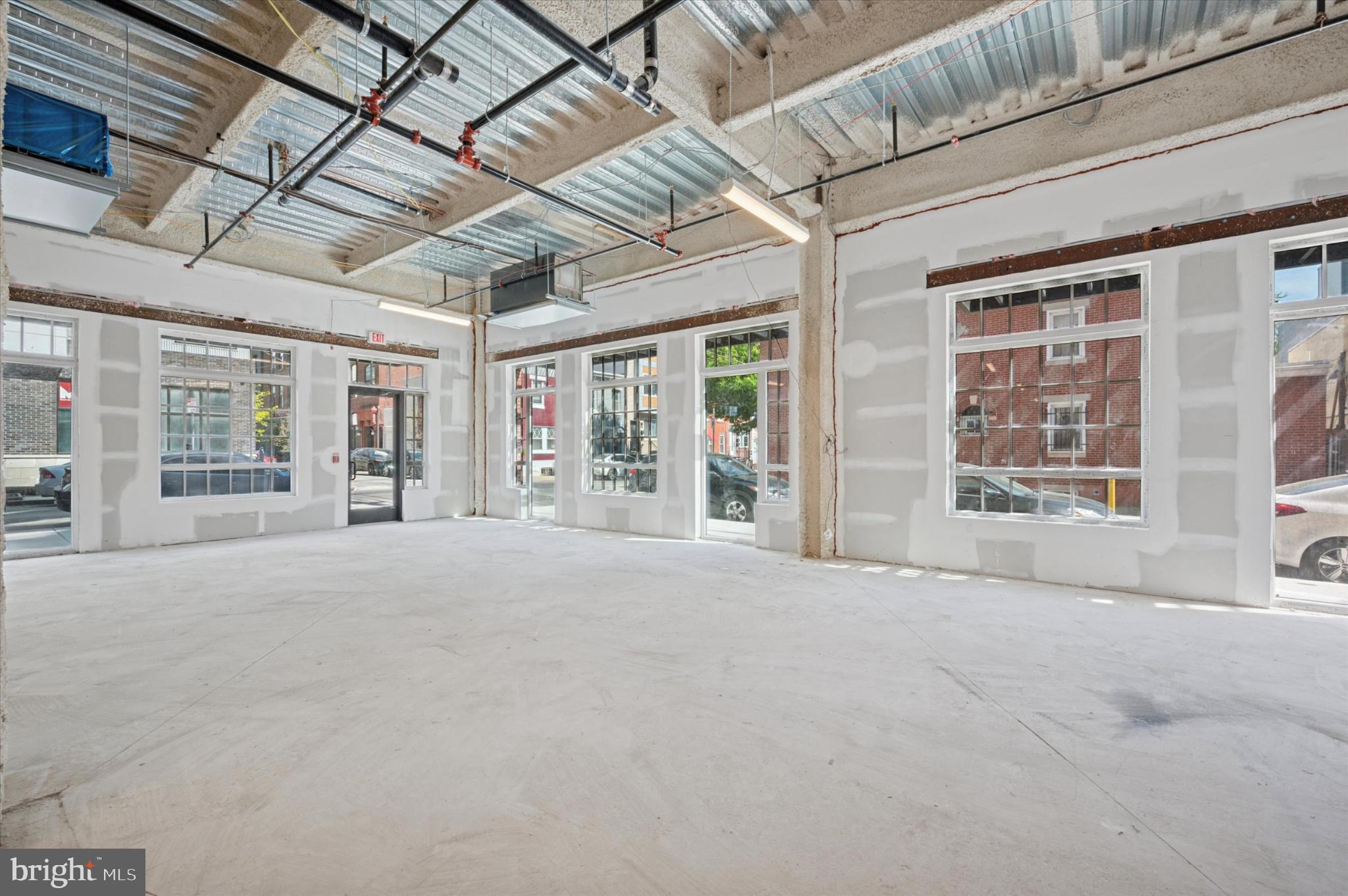 EAST KENSINGTON - Commercial Lease