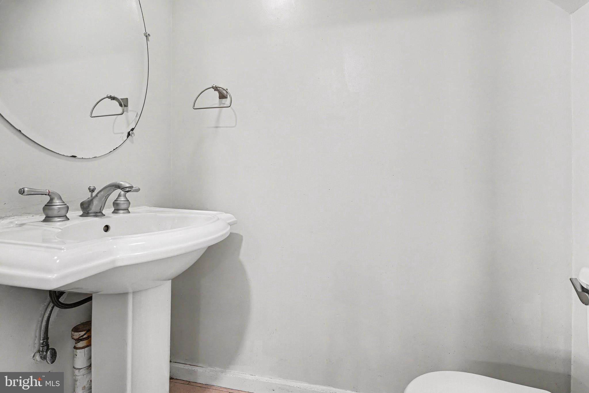 WILLIAMSTOWN - Residential