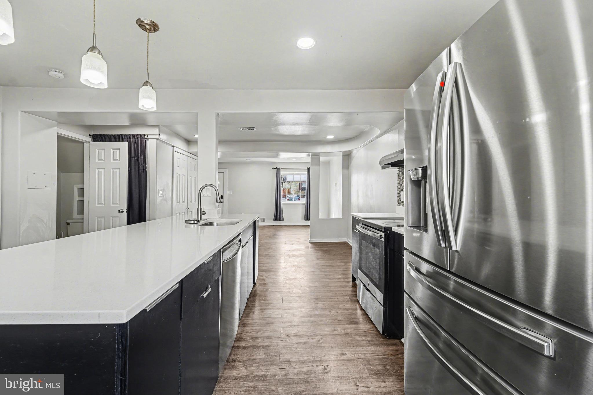 WILLIAMSTOWN - Residential