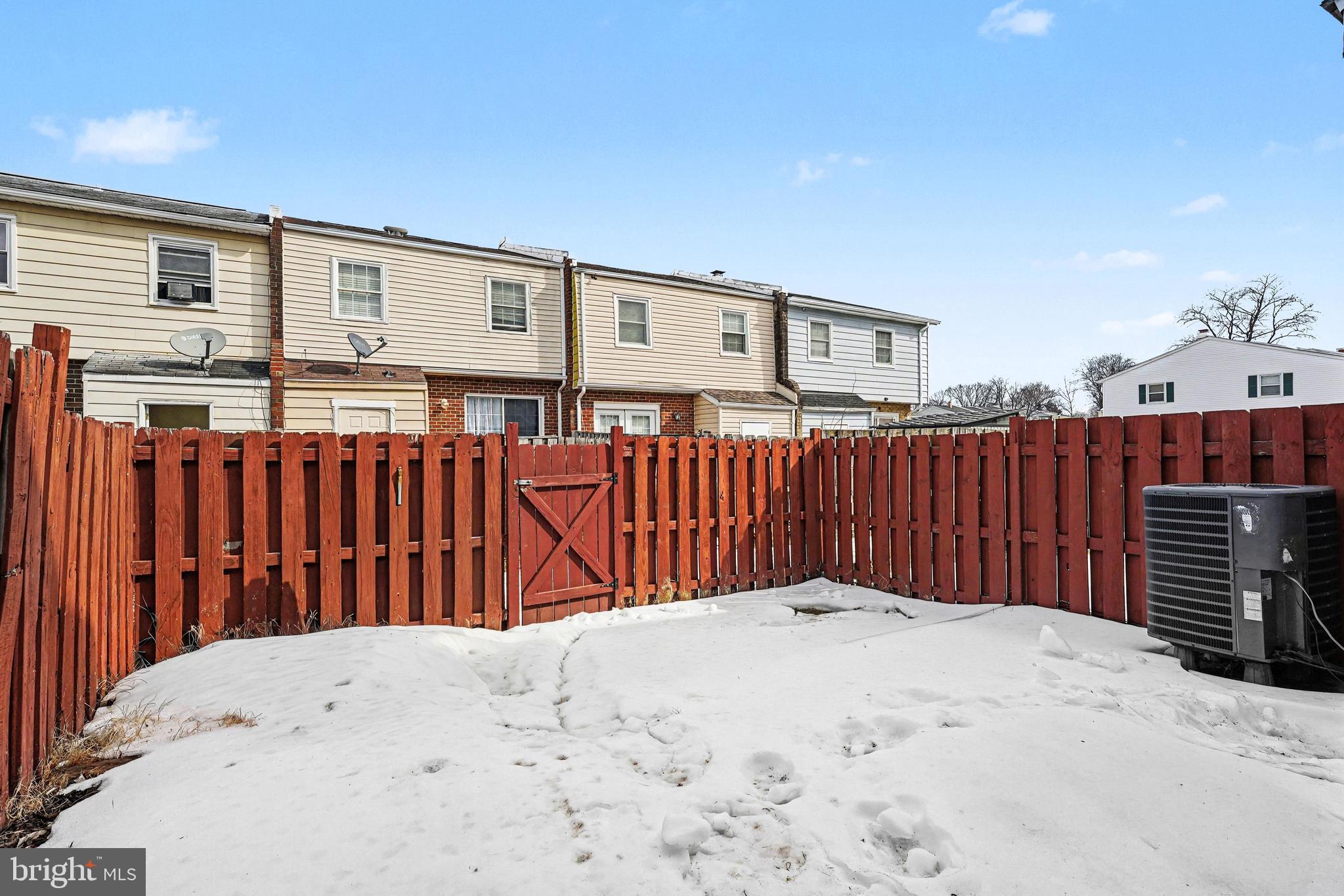 WILLIAMSTOWN - Residential