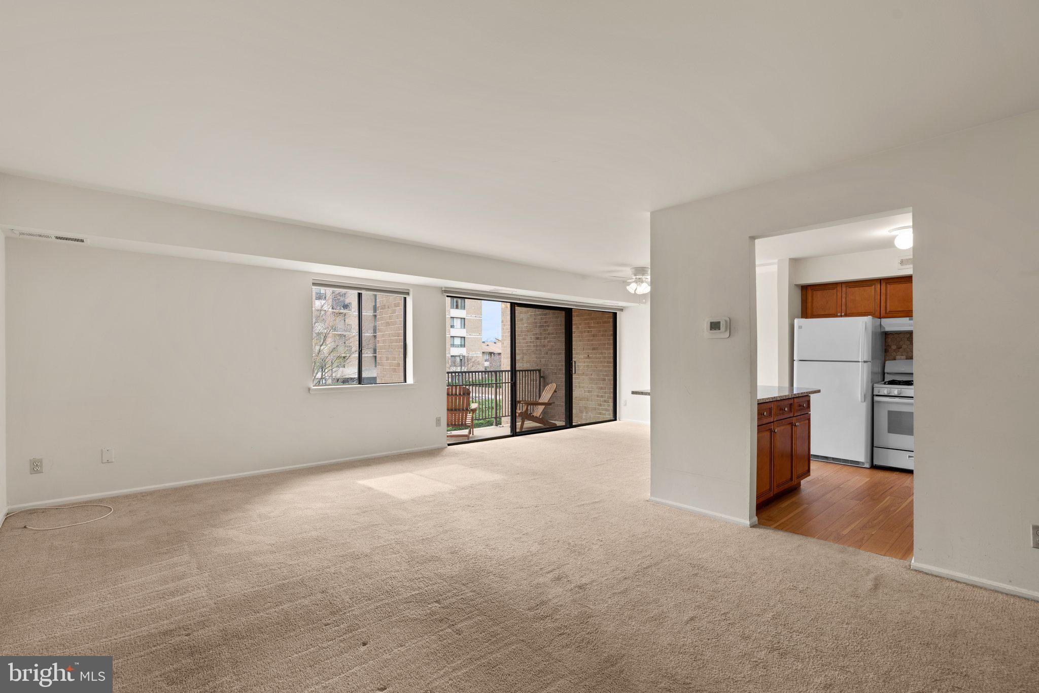 AMERICANA CENTRE - Residential