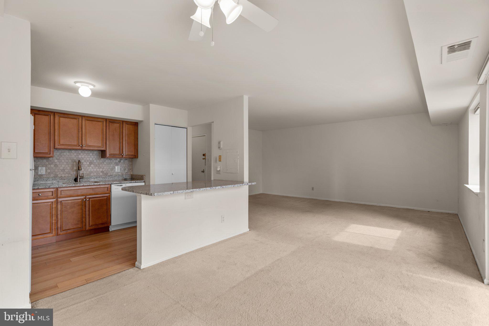 AMERICANA CENTRE - Residential