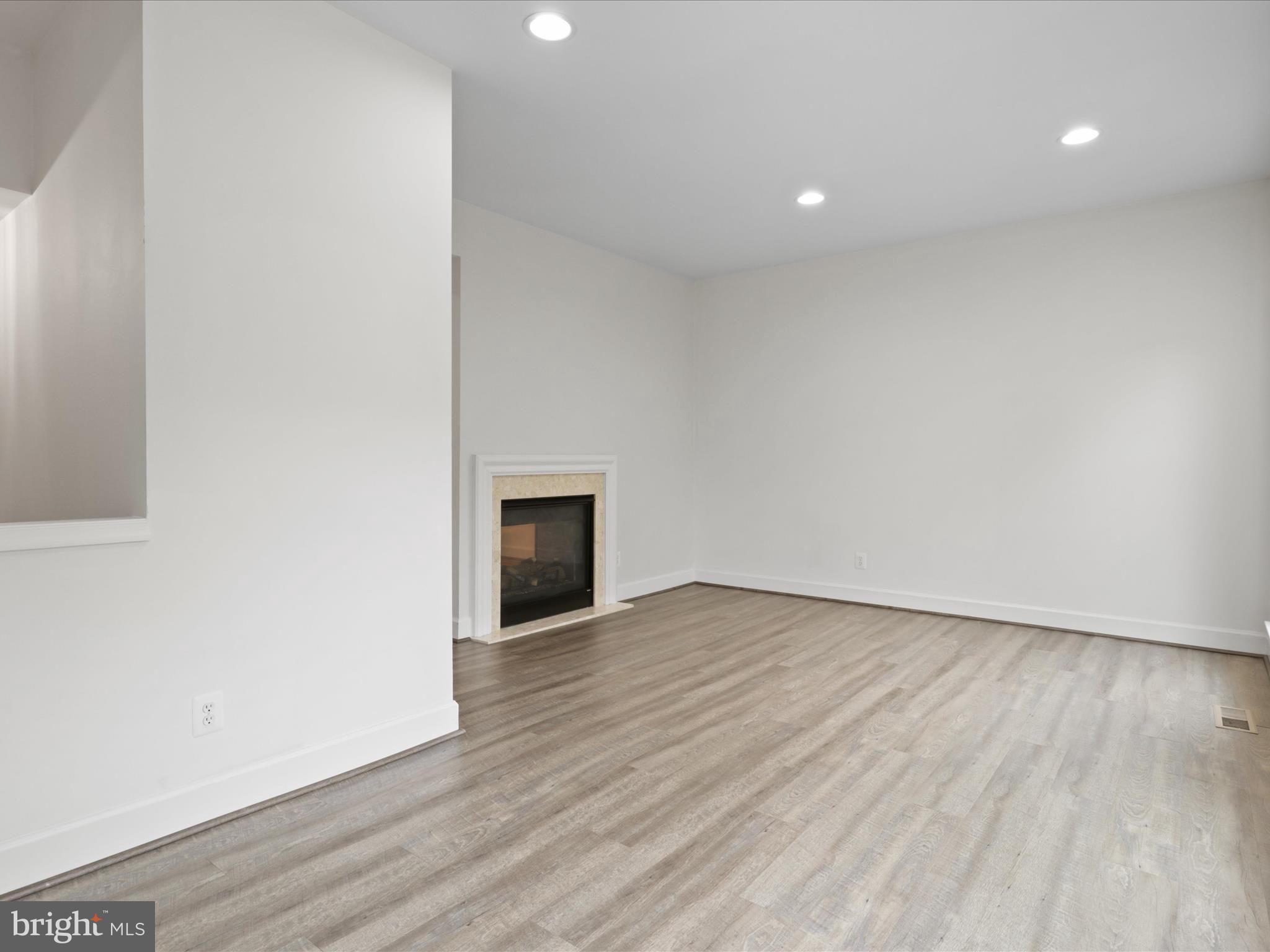 COPPERMINE CROSSING - Residential