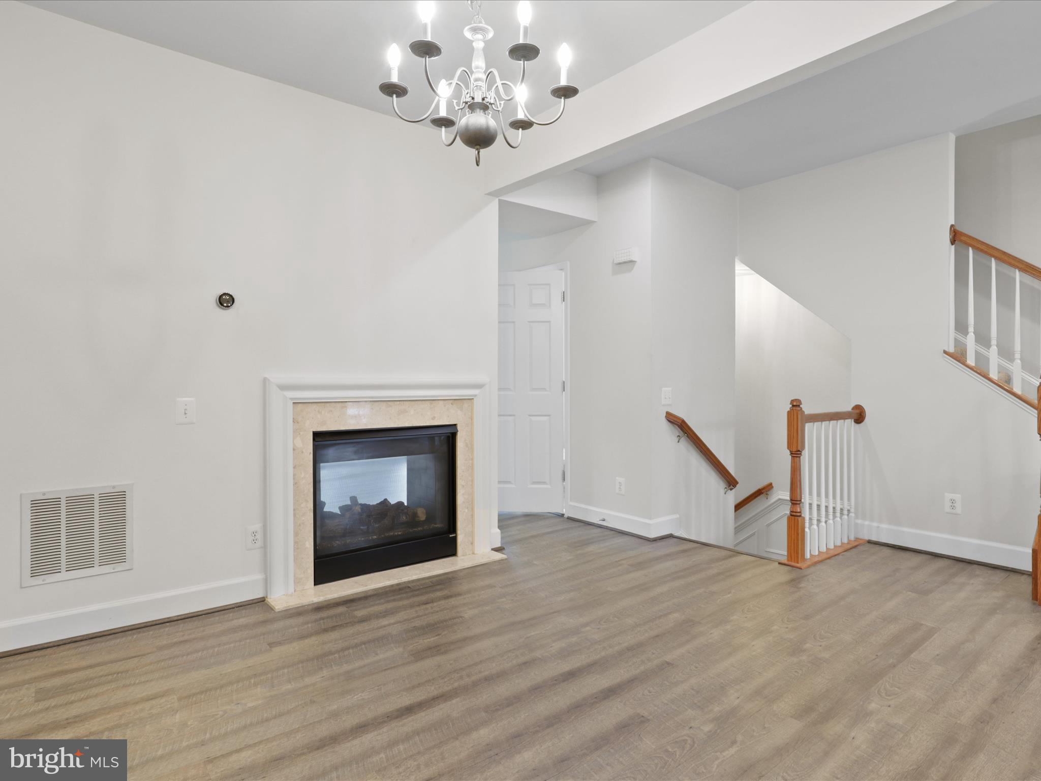 COPPERMINE CROSSING - Residential