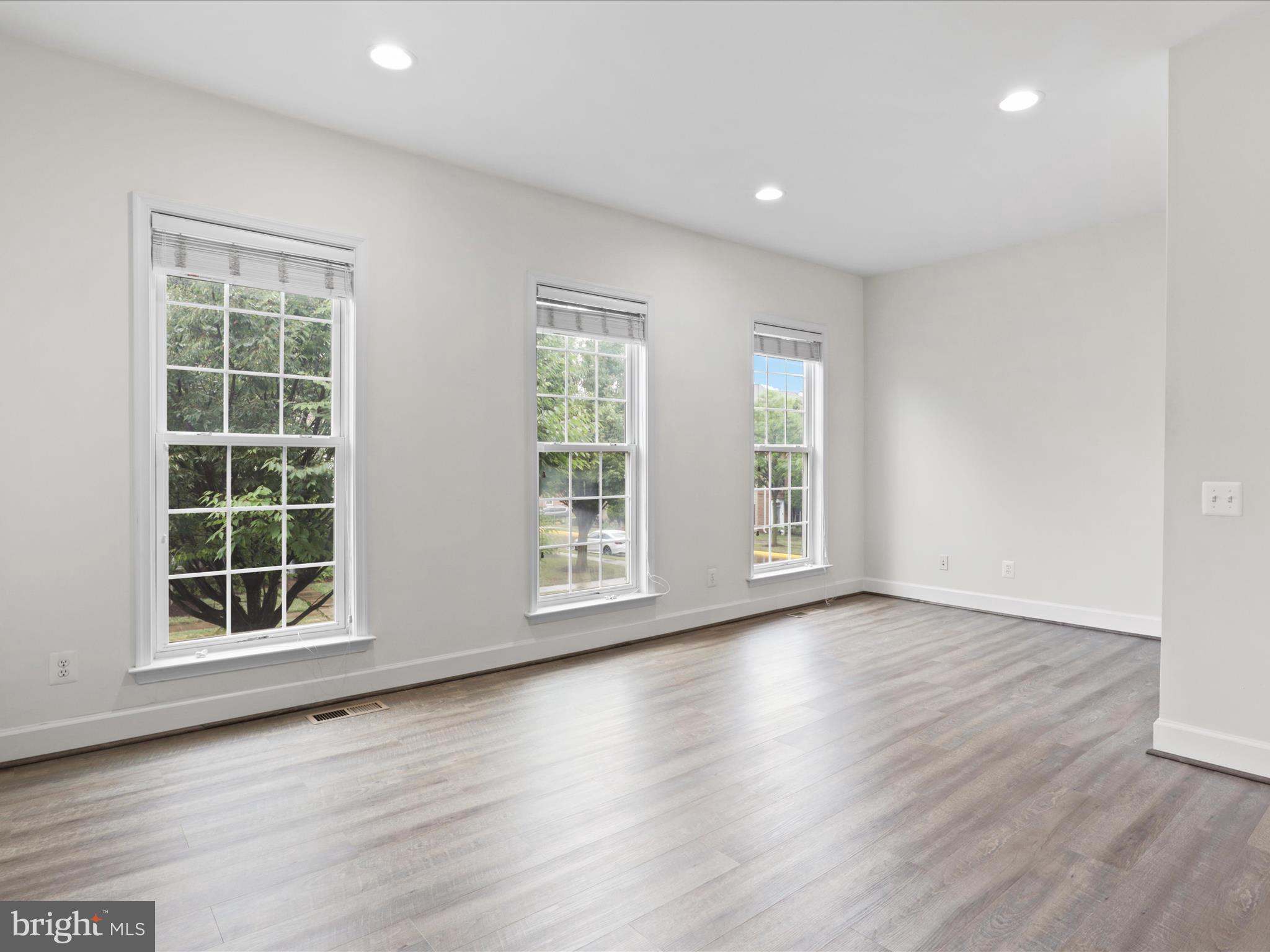 COPPERMINE CROSSING - Residential