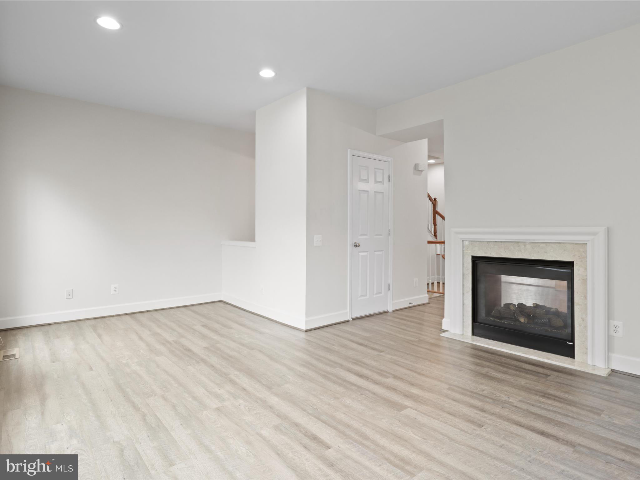 COPPERMINE CROSSING - Residential