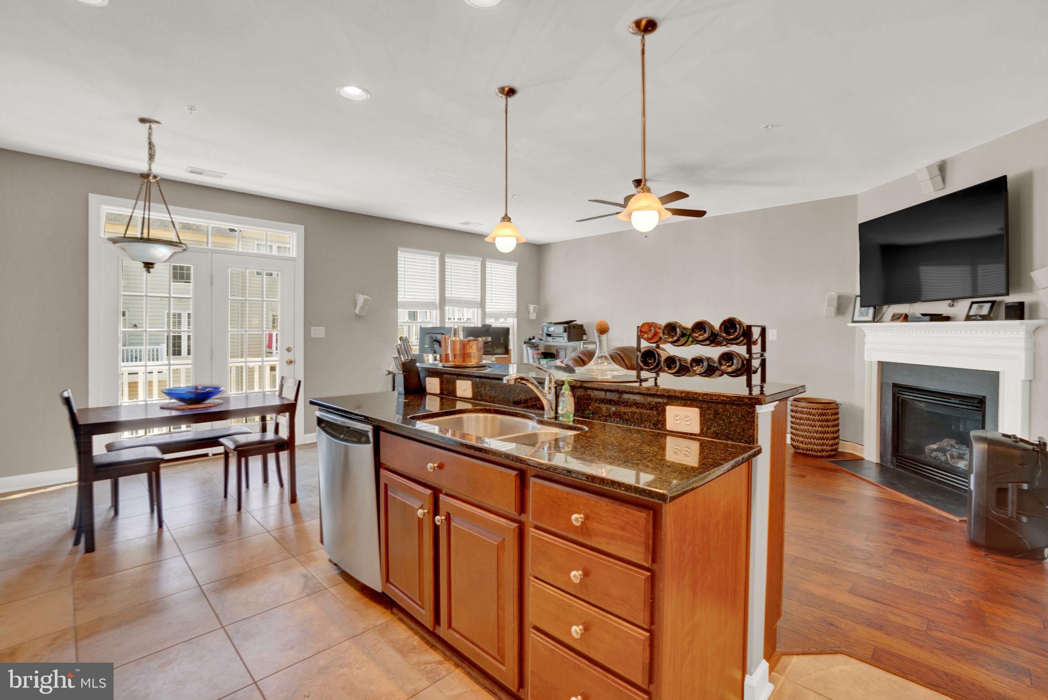 POTOMAC CLUB - Residential Lease