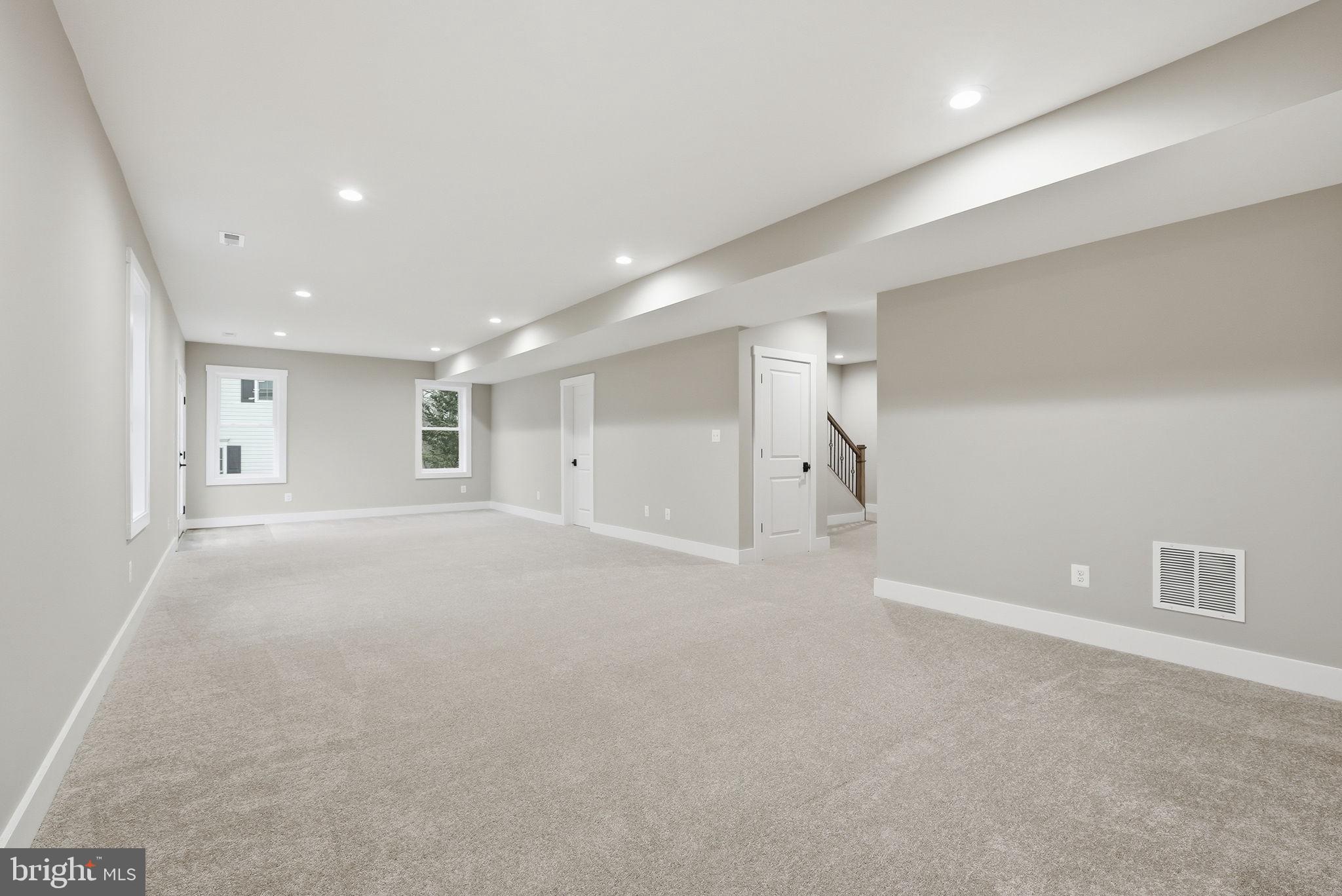 FAIRFAX ACRES - Residential