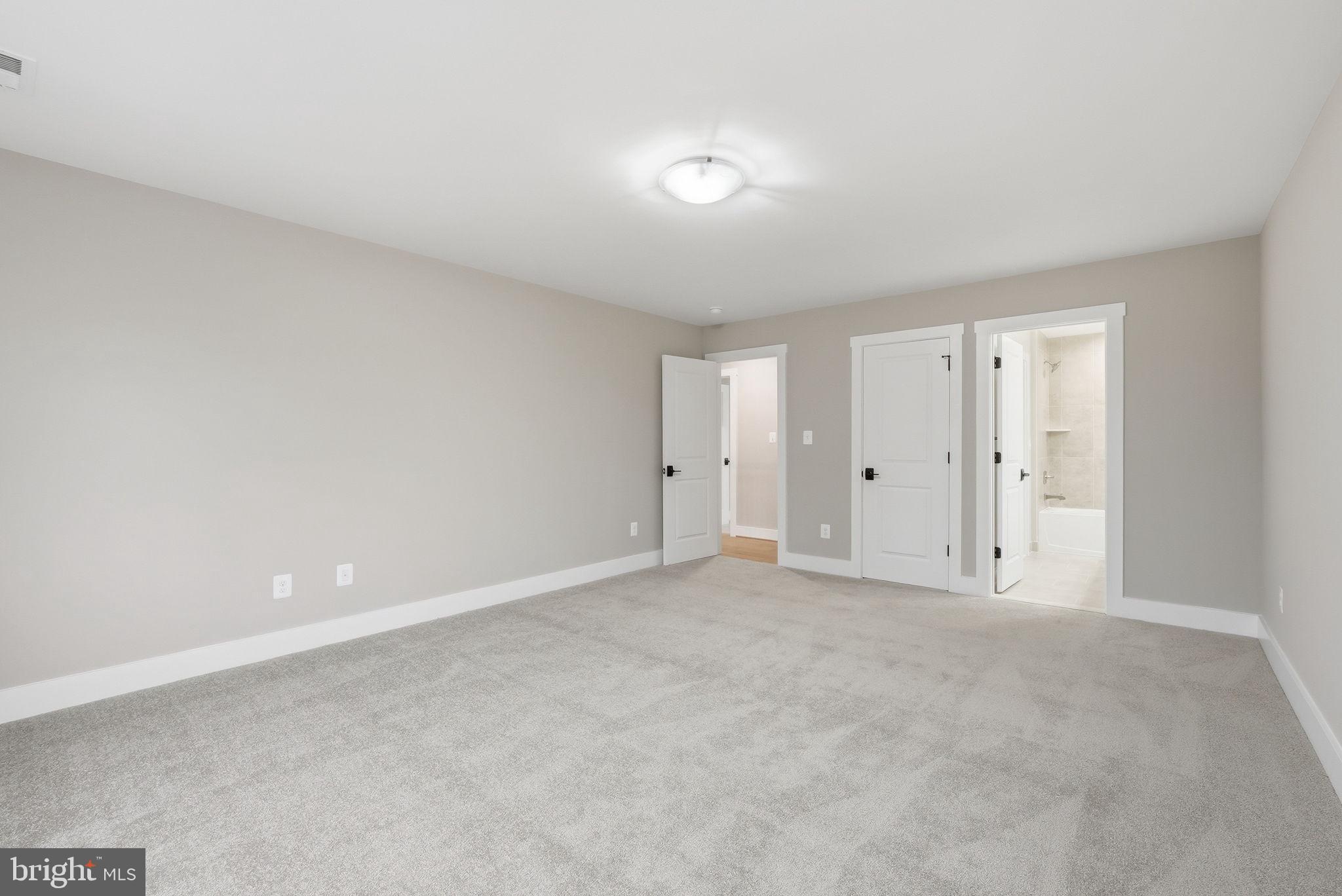 FAIRFAX ACRES - Residential