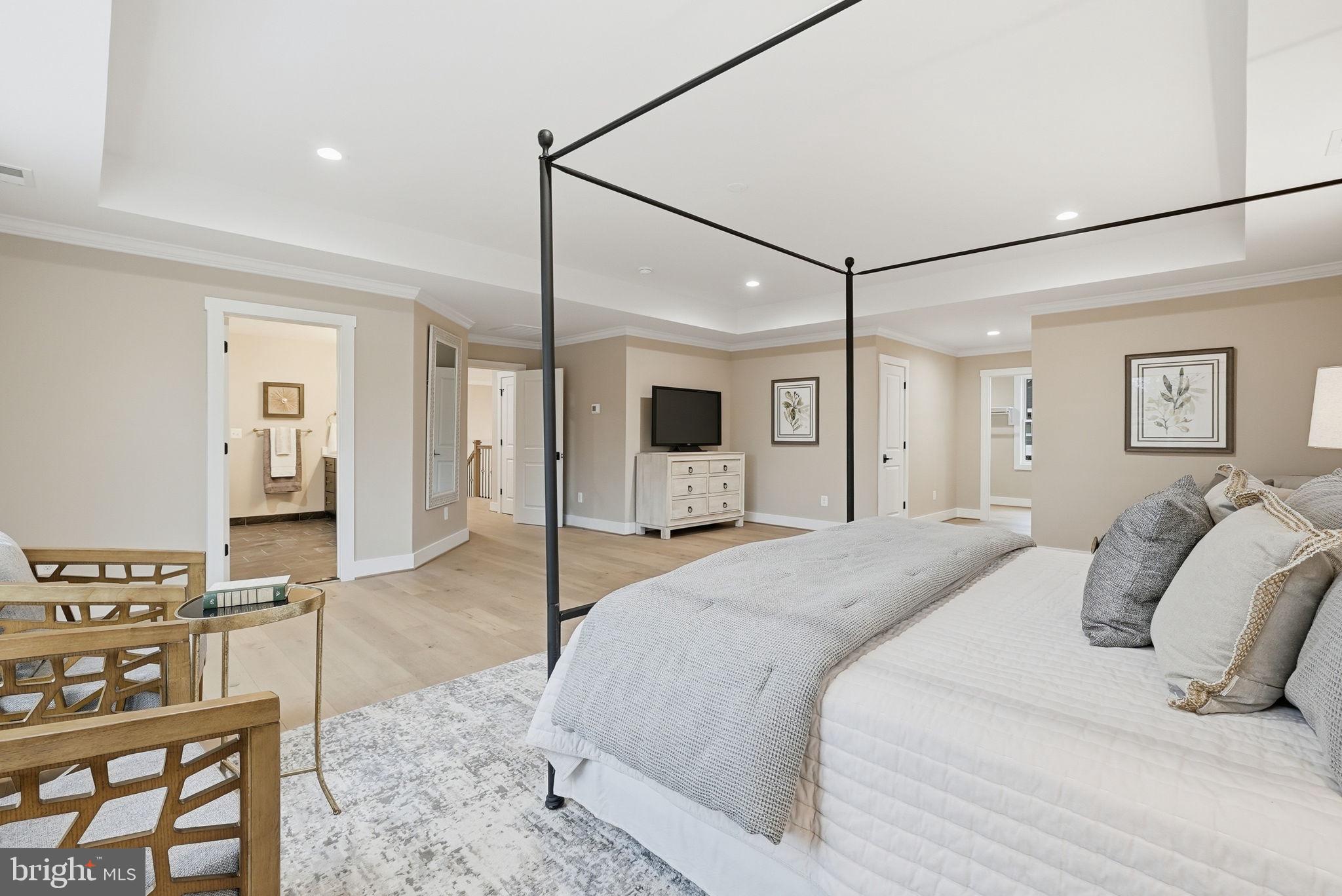 FAIRFAX ACRES - Residential