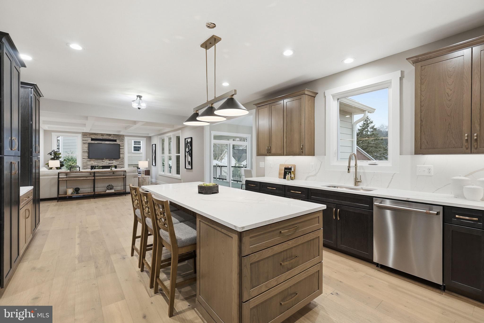 FAIRFAX ACRES - Residential