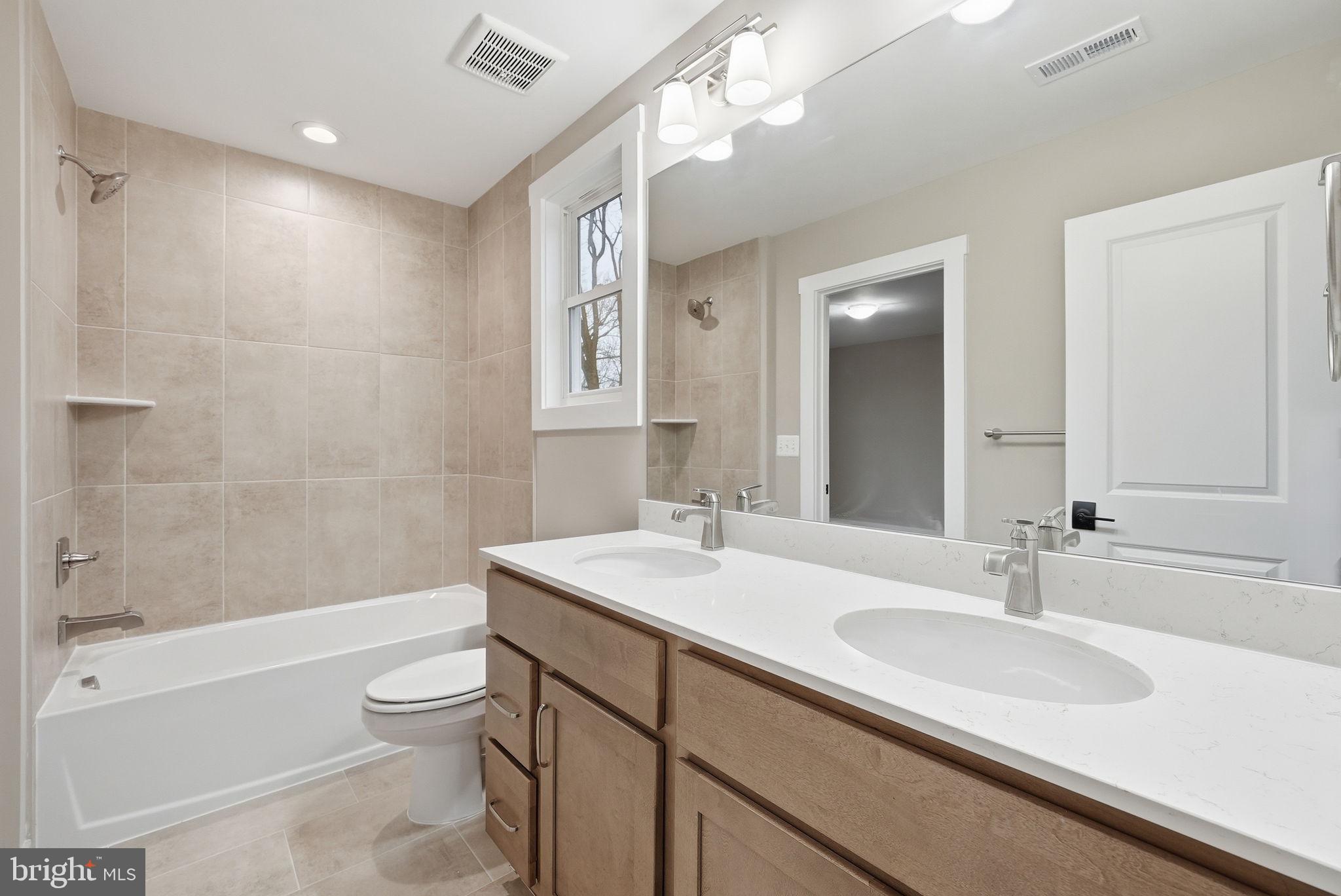 FAIRFAX ACRES - Residential