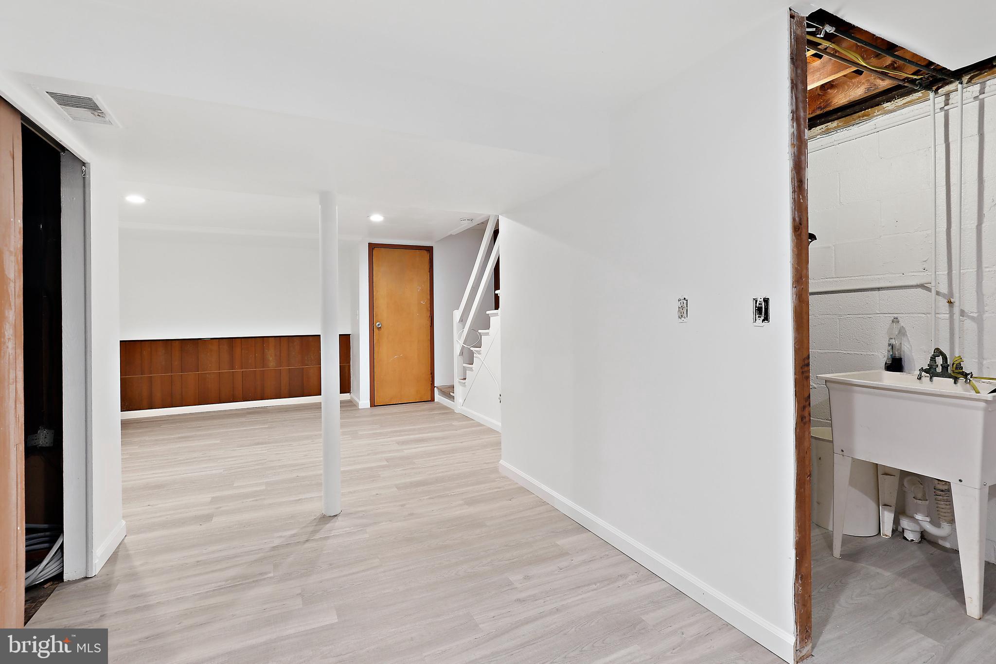 BEECHFIELD - Residential Lease