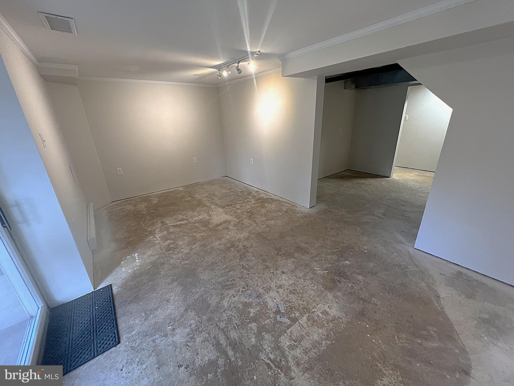 OLDE COLONIAL GREENE - Residential Lease