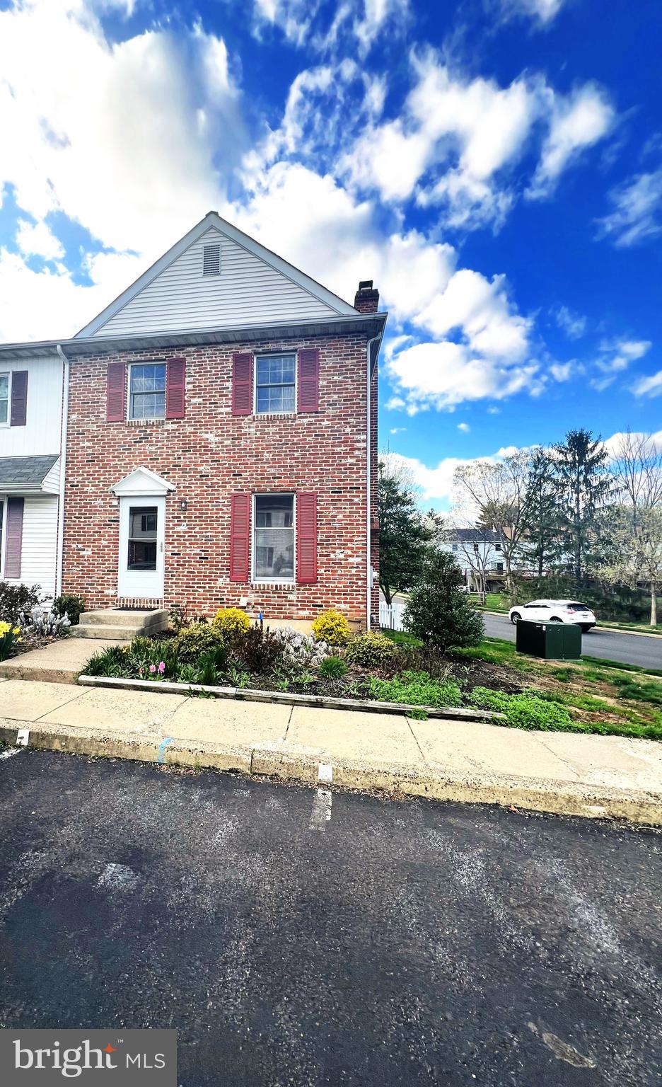 OLDE COLONIAL GREENE - Residential Lease