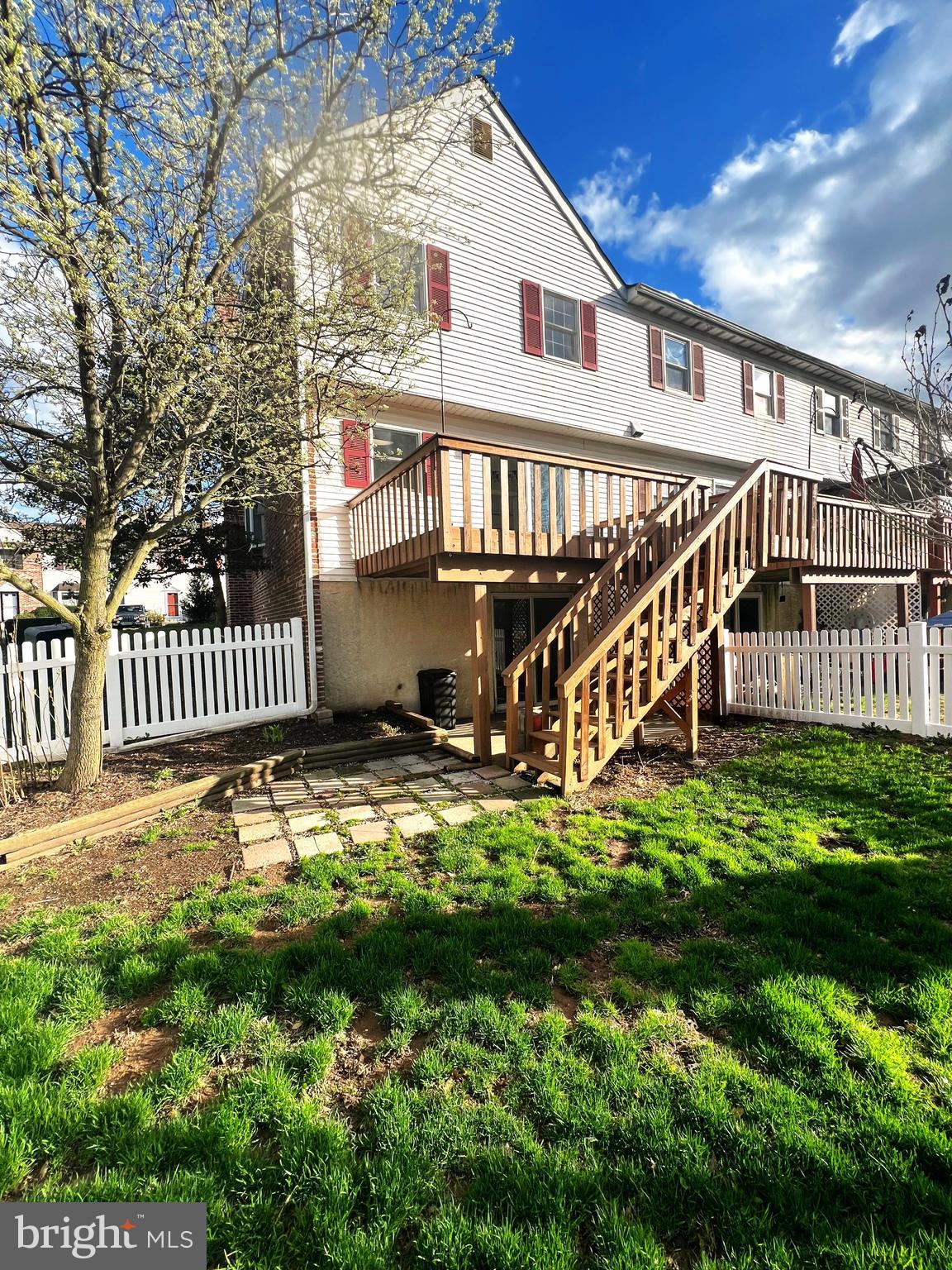 OLDE COLONIAL GREENE - Residential Lease