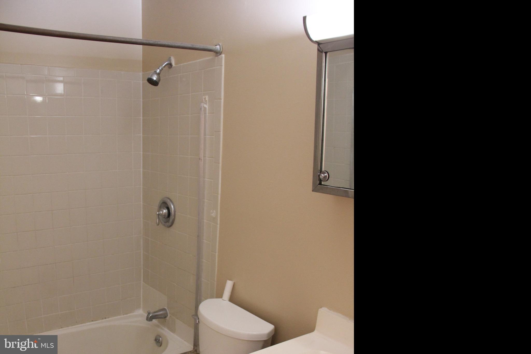 LAKE BRADDOCK - Residential Lease