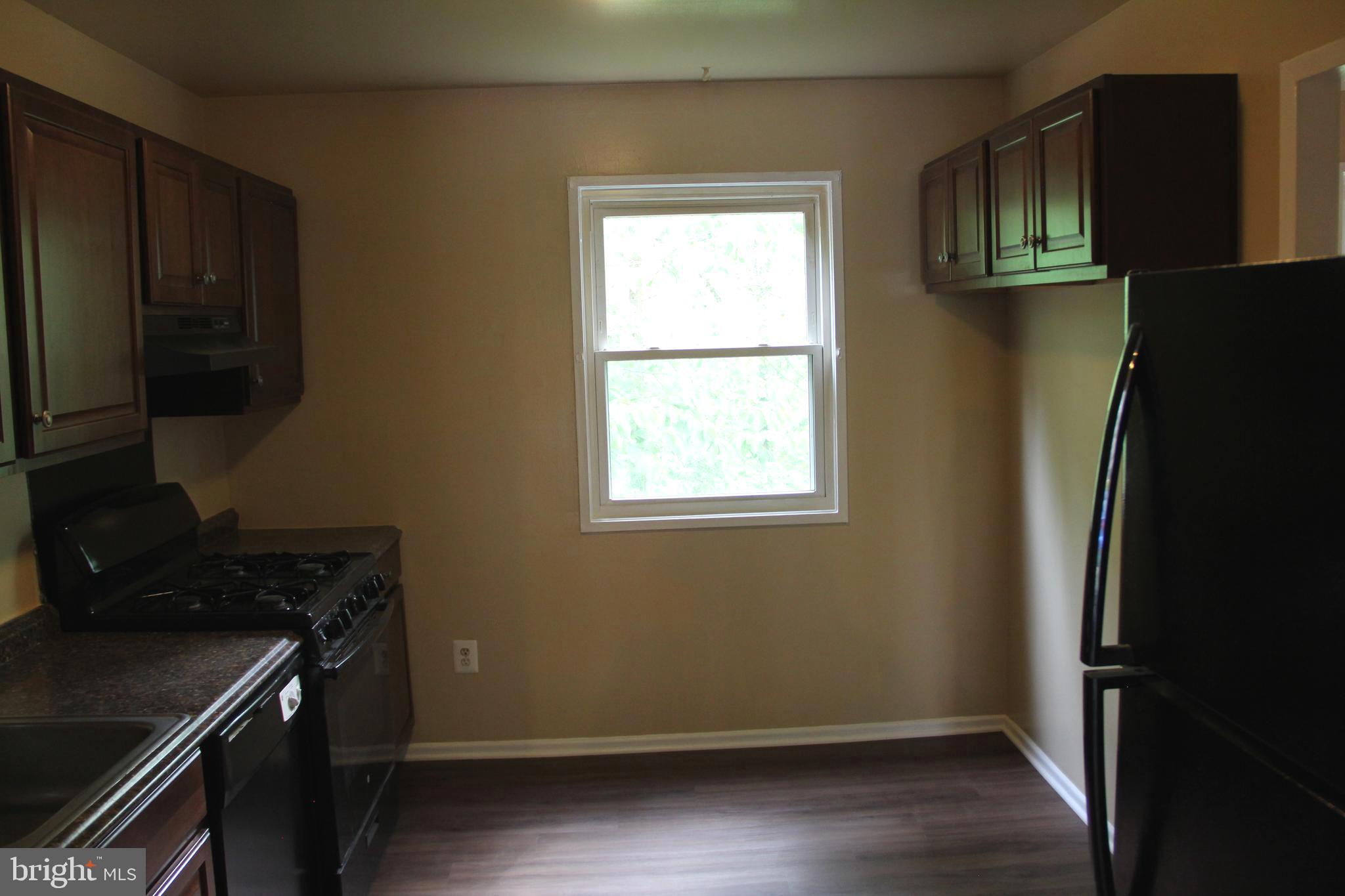 LAKE BRADDOCK - Residential Lease