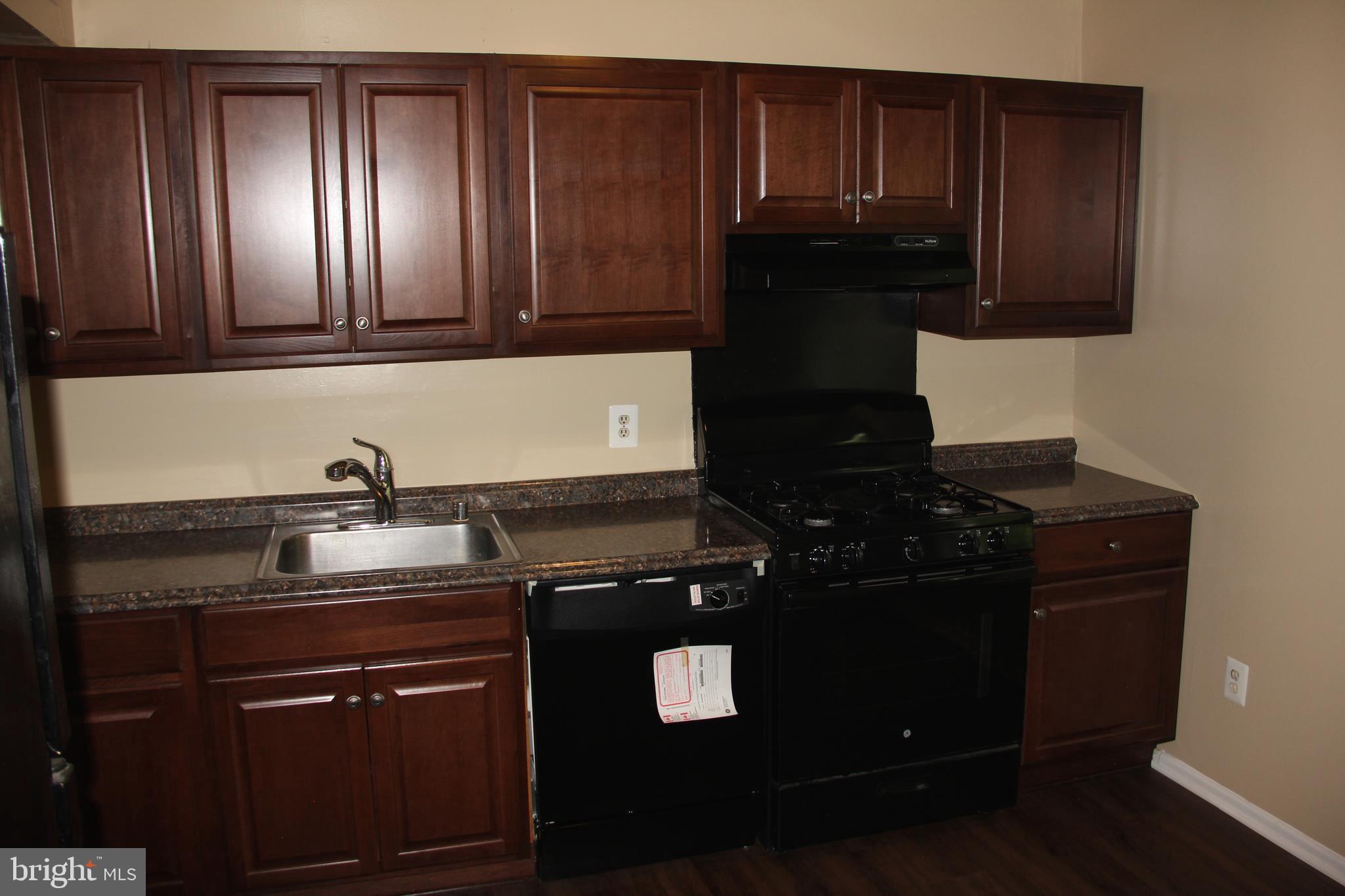 LAKE BRADDOCK - Residential Lease