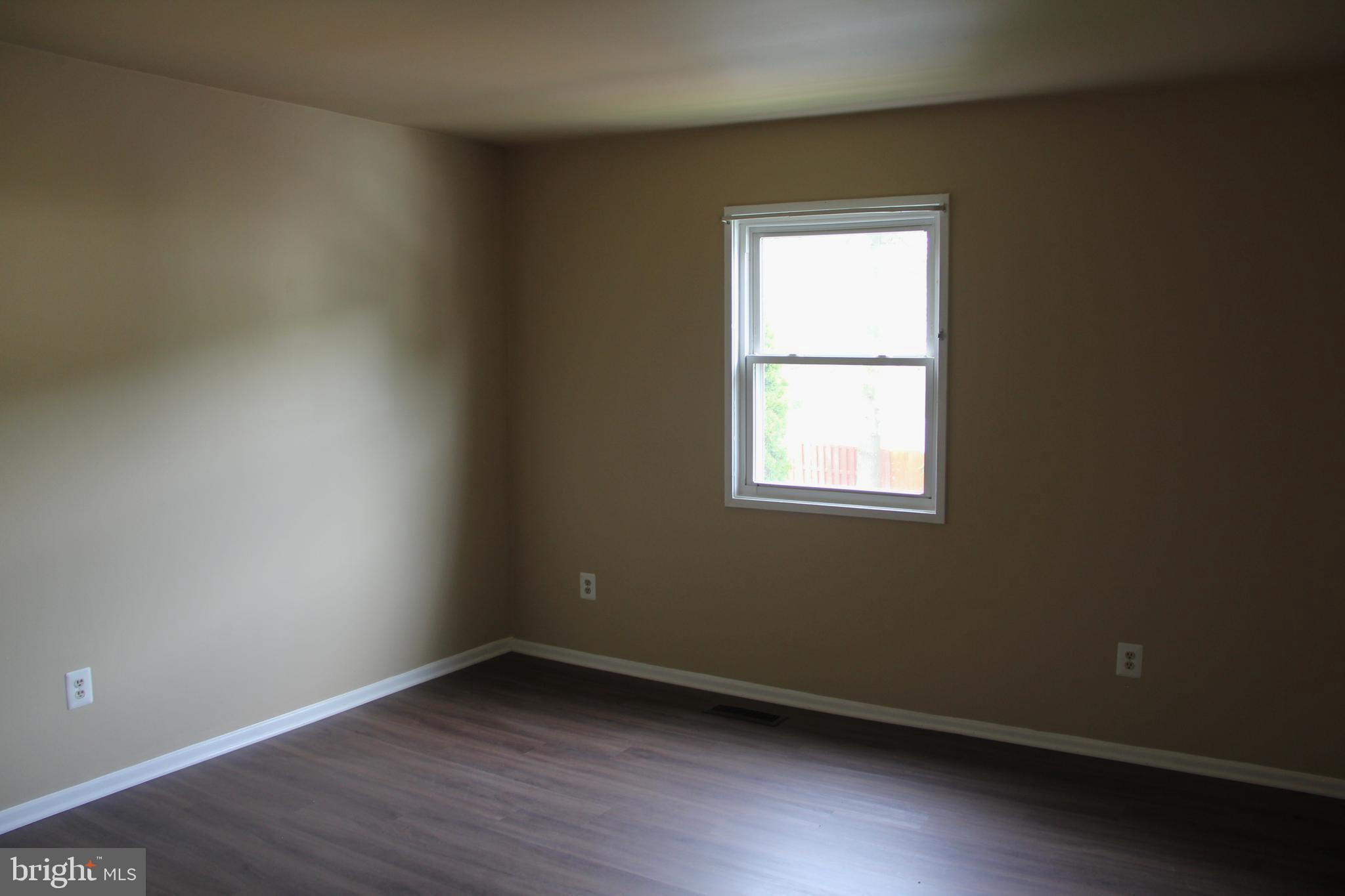 LAKE BRADDOCK - Residential Lease