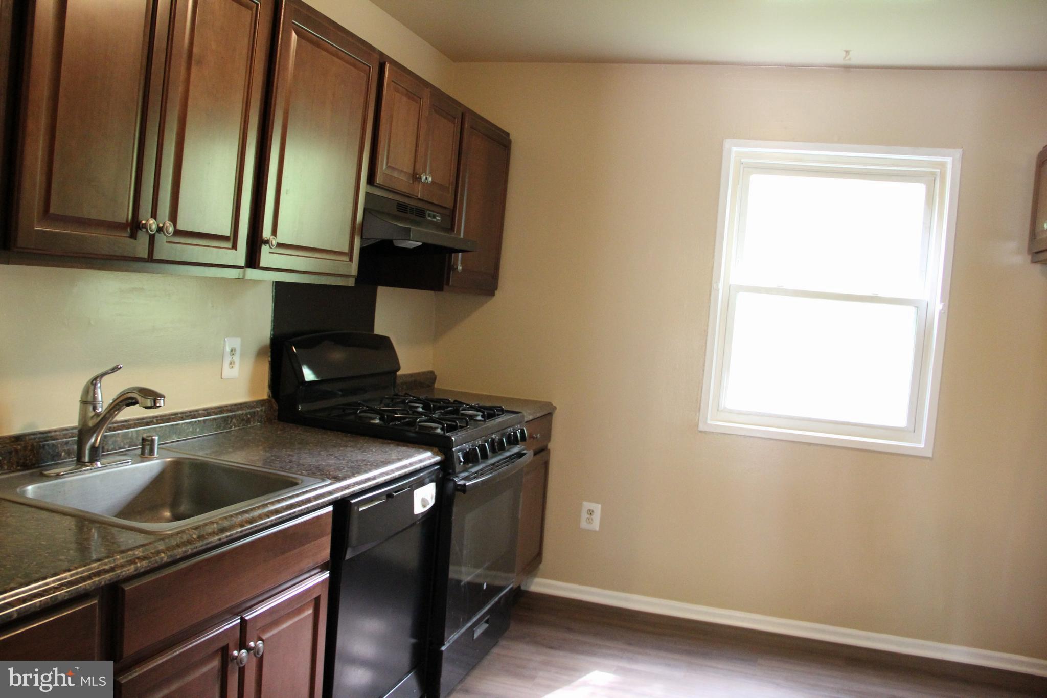 LAKE BRADDOCK - Residential Lease